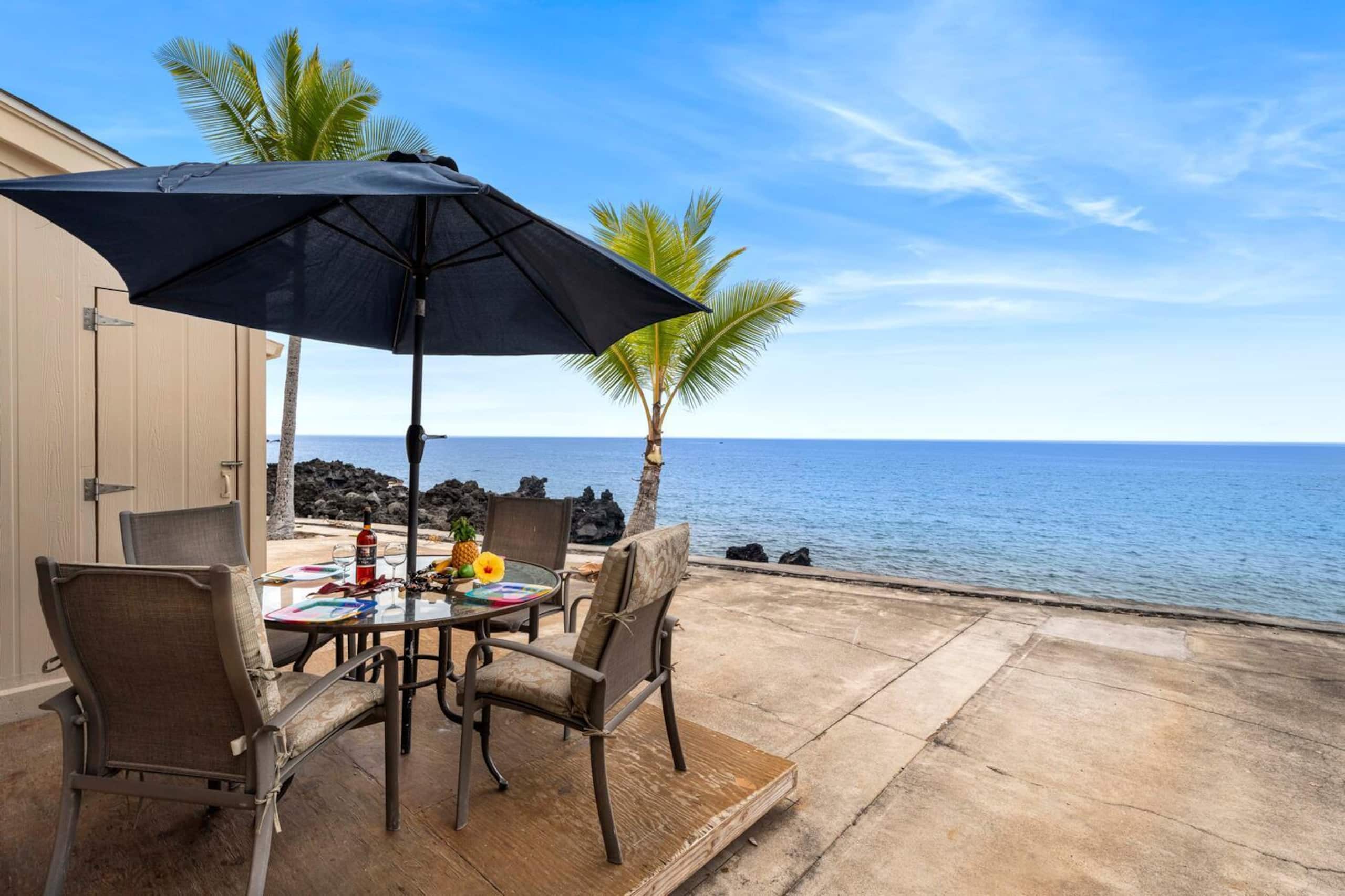 Condo in Kailua-Kona · ★4.75 · 2 bedrooms · 3 beds · 2 private baths - Image 19