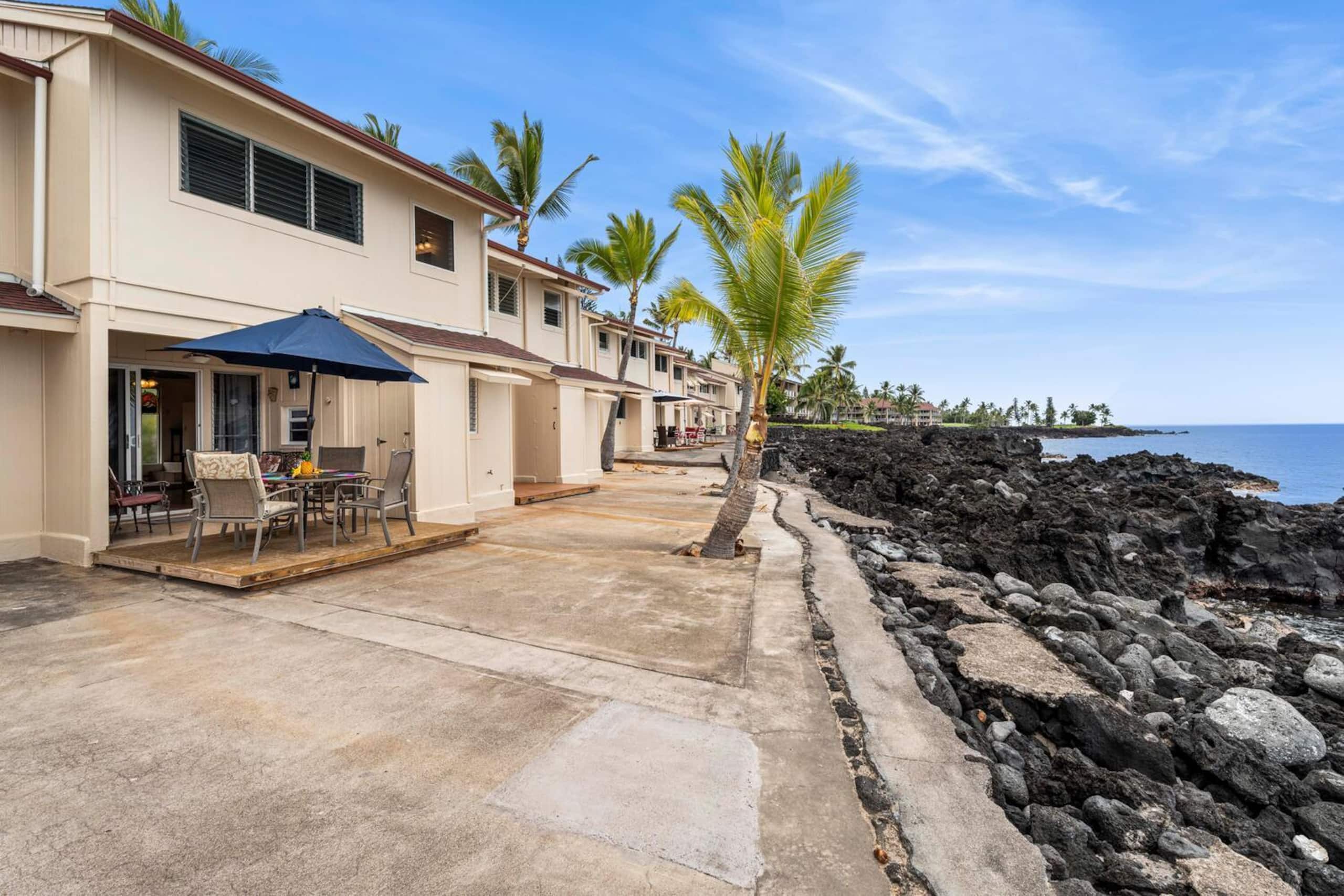 Condo in Kailua-Kona · ★4.75 · 2 bedrooms · 3 beds · 2 private baths - Image 21