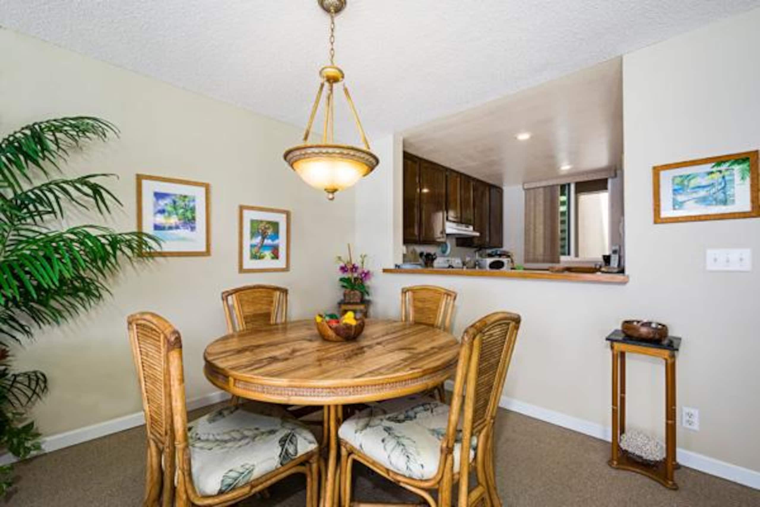 Condo in Kailua-Kona · ★4.76 · 2 bedrooms · 3 beds · 2 baths - Image 14