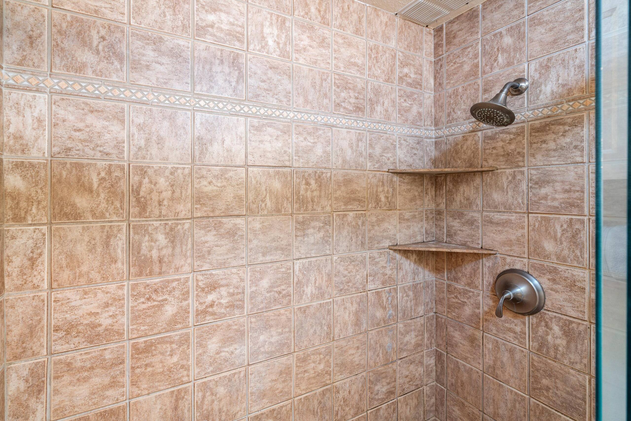 Condo in Kailua-Kona · ★4.68 · 2 bedrooms · 4 beds · 2 private baths - Image 15