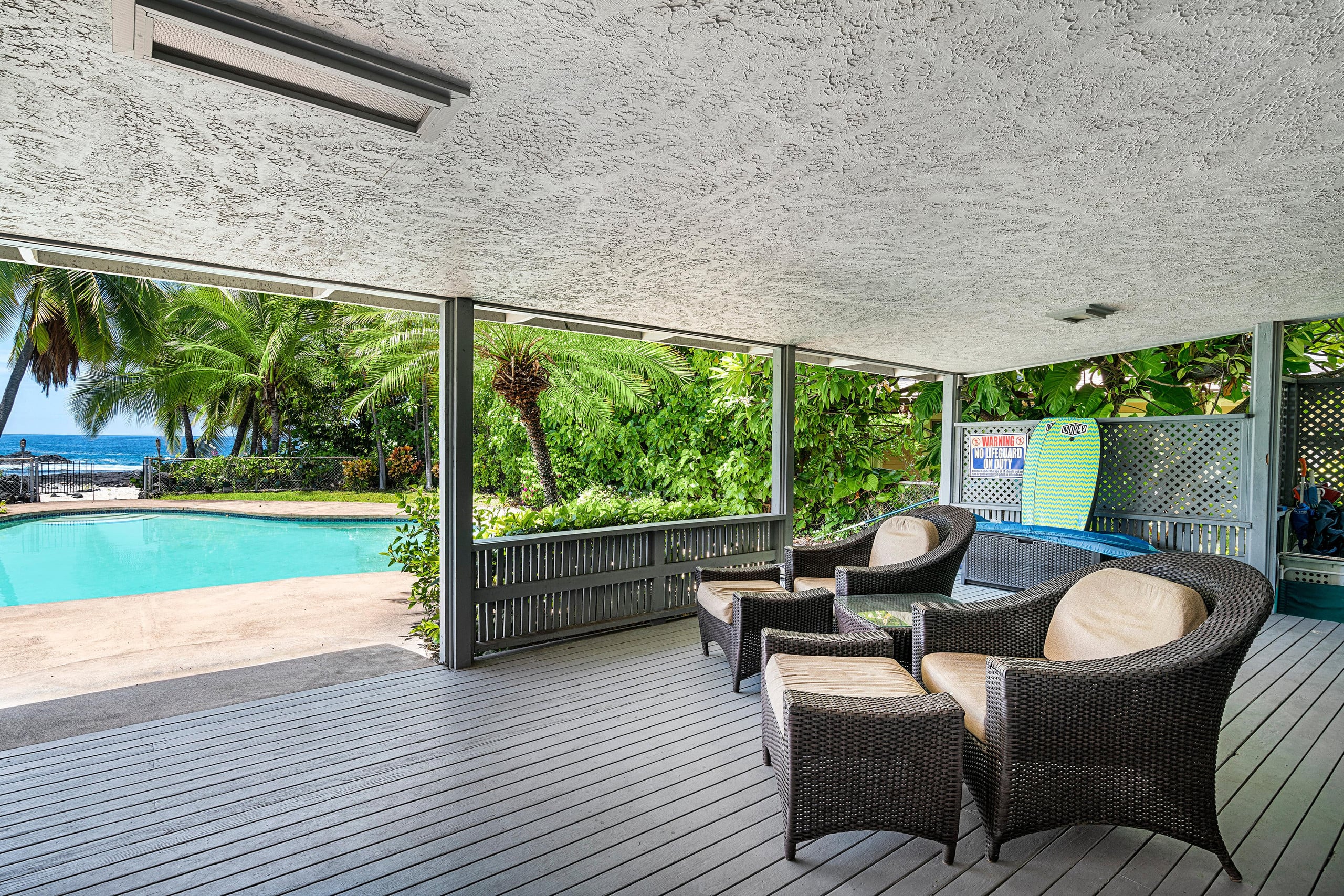 Home in Kailua-Kona · ★4.38 · 3 bedrooms · 5 beds · 3 baths - Image 7