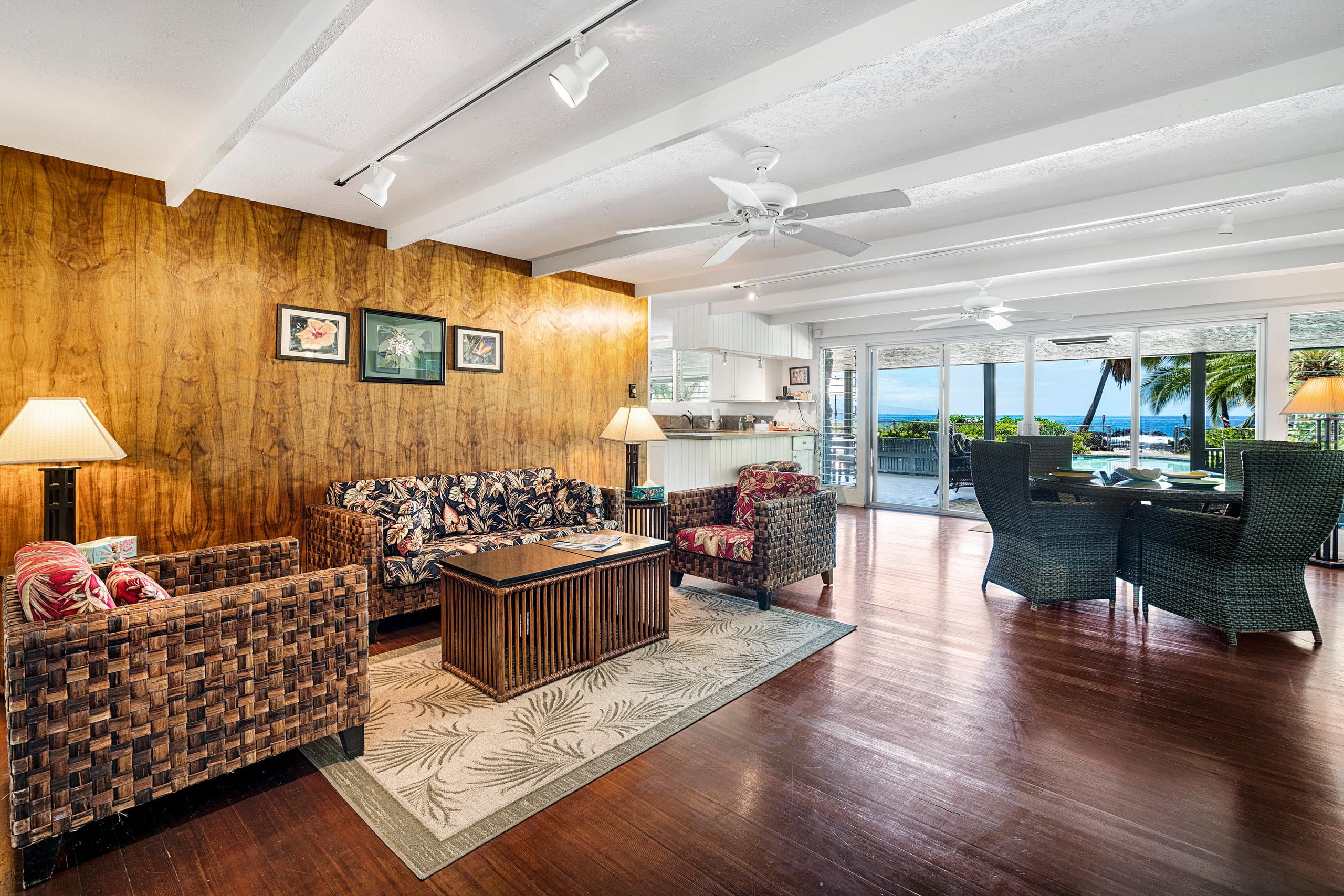 Home in Kailua-Kona · ★4.38 · 3 bedrooms · 5 beds · 3 baths - Image 9