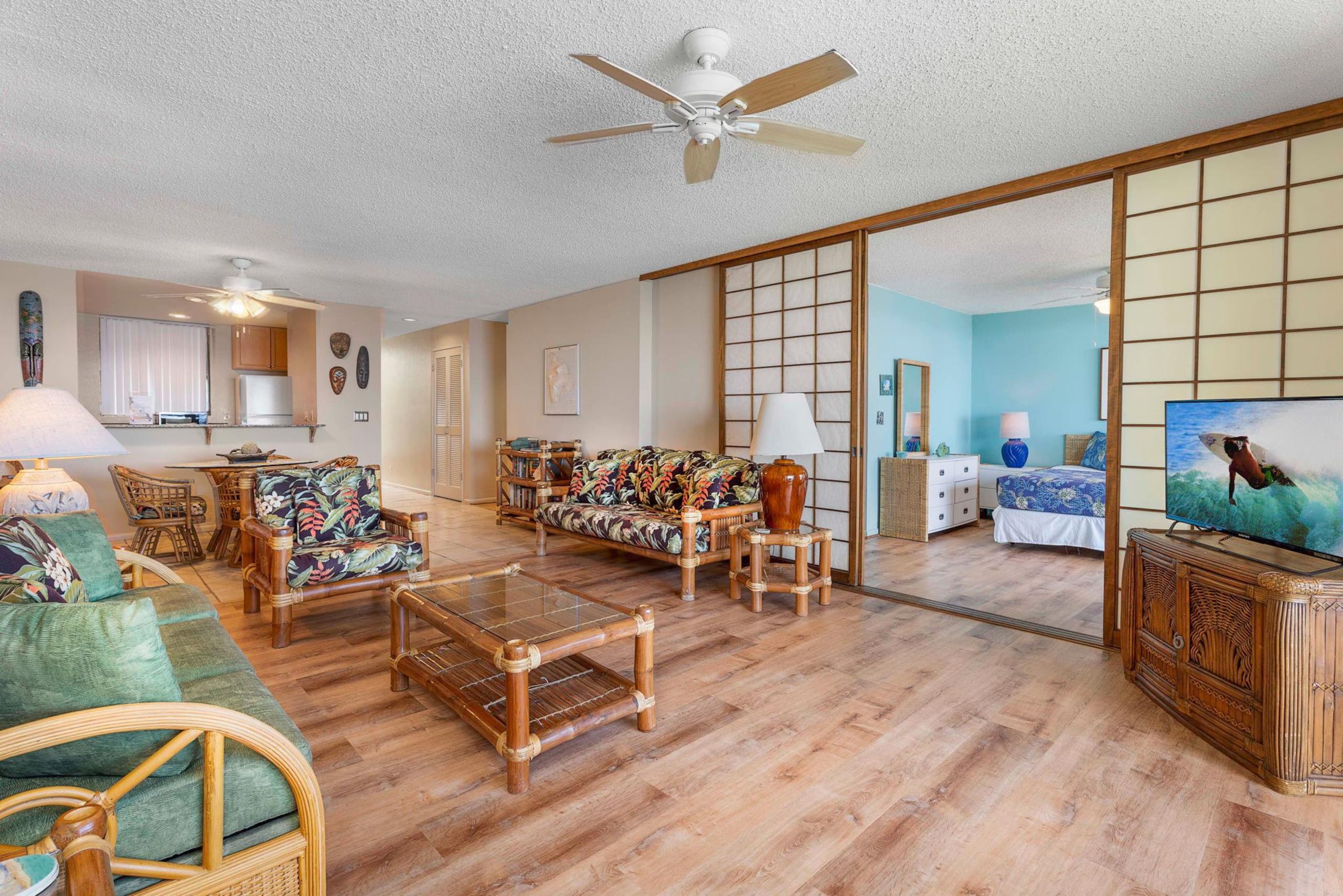 Condo in Kailua-Kona · ★4.67 · 2 bedrooms · 3 beds · 2 baths - Image 25