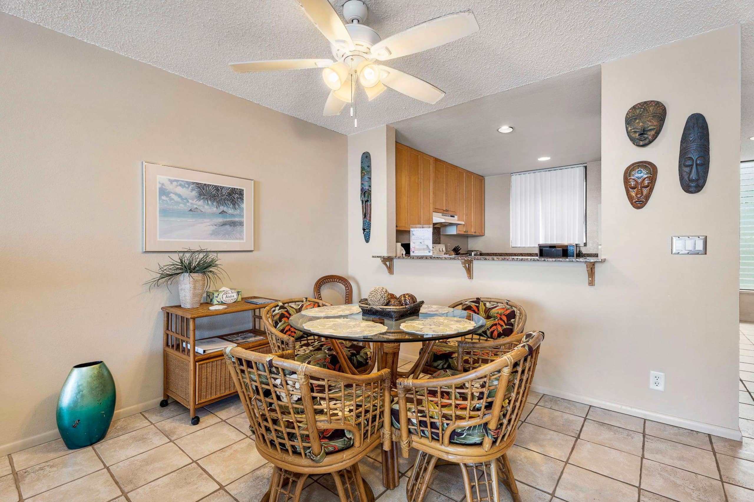 Condo in Kailua-Kona · ★4.67 · 2 bedrooms · 3 beds · 2 baths - Image 10