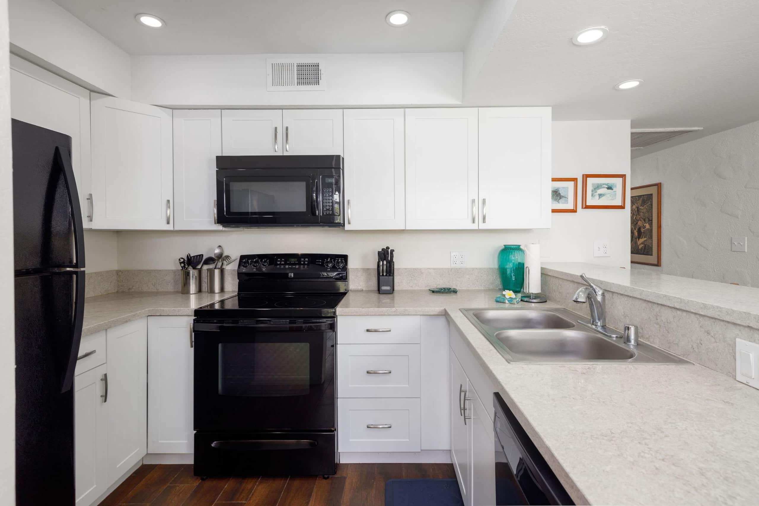 Condo in Kailua-Kona · ★4.6 · 1 bedroom · 2 beds · 1 private bath - Image 5