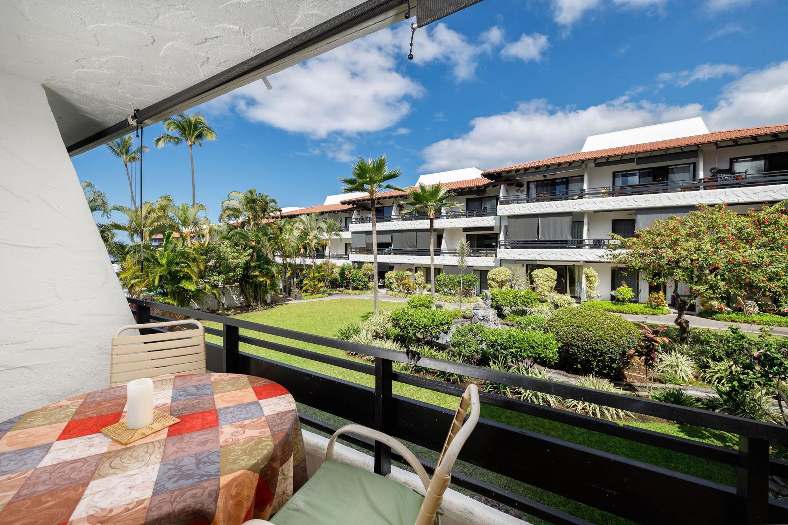 Condo in Kailua-Kona · ★4.6 · 1 bedroom · 2 beds · 1 private bath - Image 16