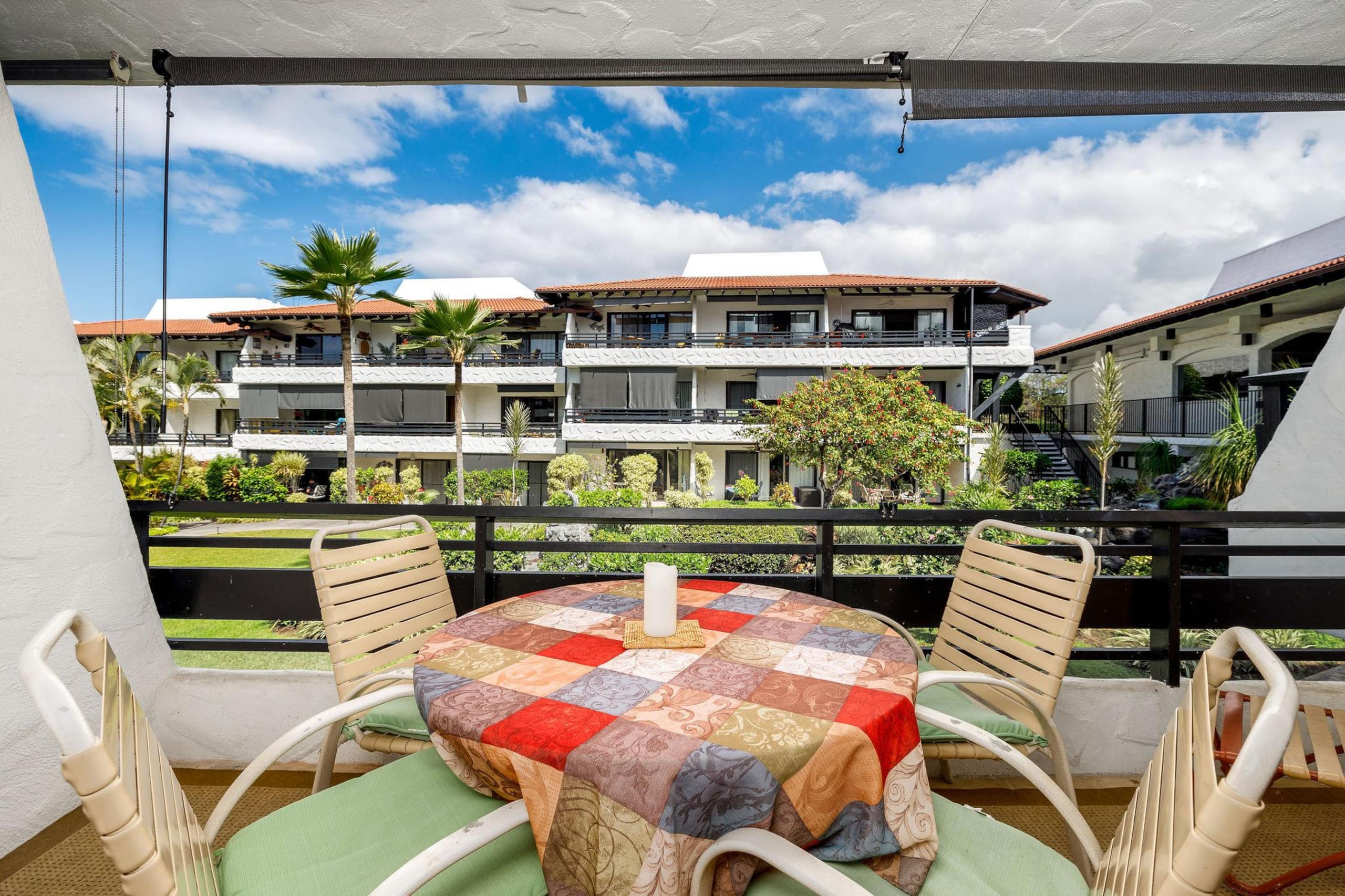 Condo in Kailua-Kona · ★4.6 · 1 bedroom · 2 beds · 1 private bath - Image 15