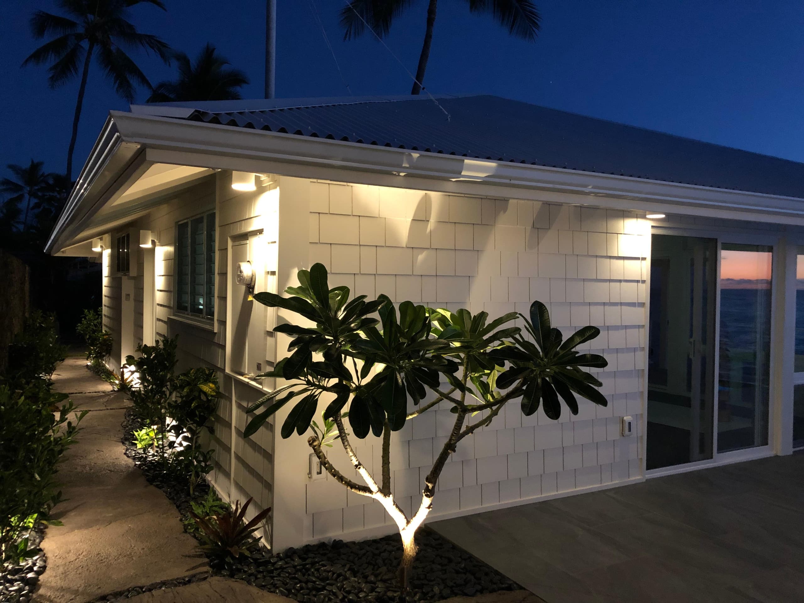 Home in Kailua-Kona · ★4.94 · 2 bedrooms · 2 beds · 2 baths - Image 22