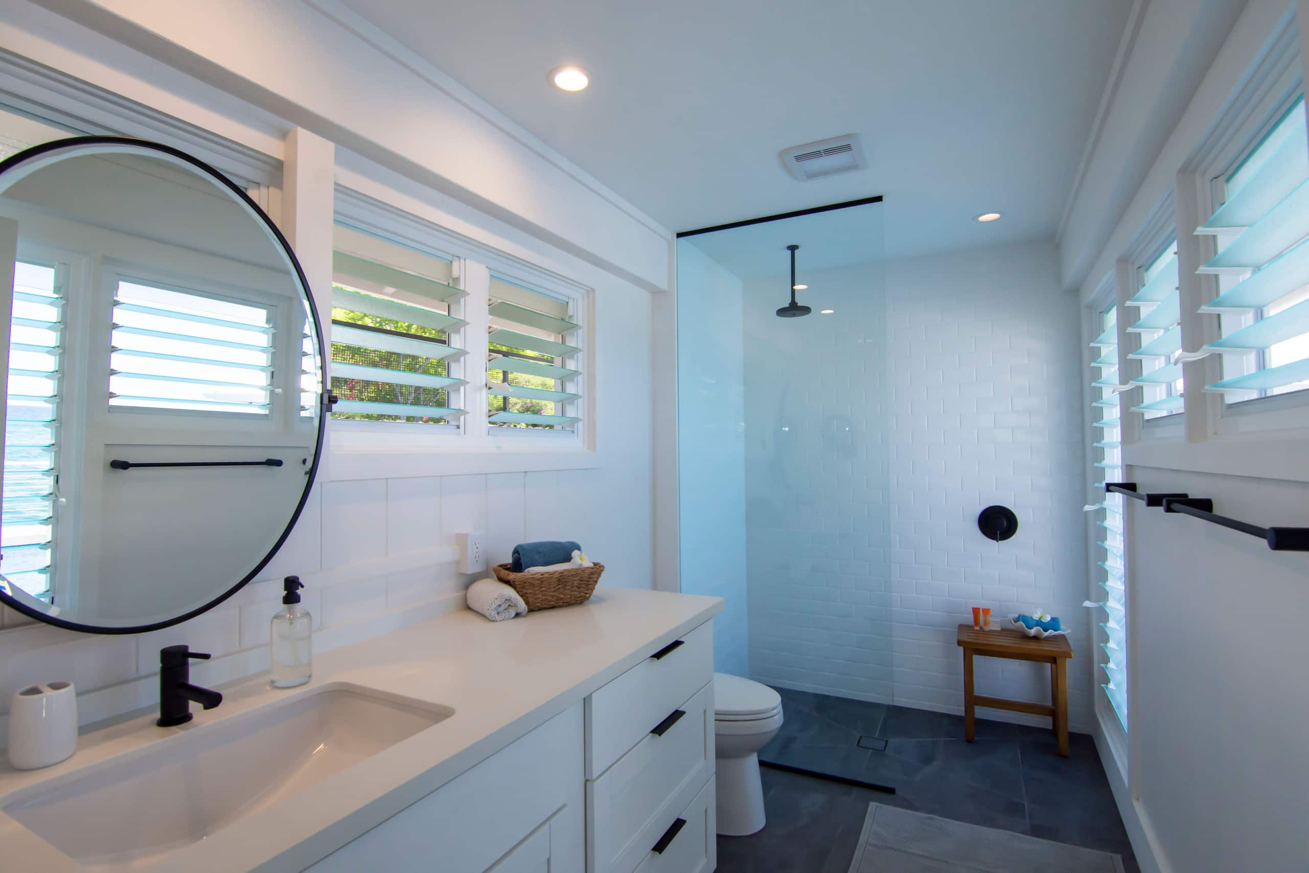 Home in Kailua-Kona · ★4.94 · 2 bedrooms · 2 beds · 2 baths - Image 16