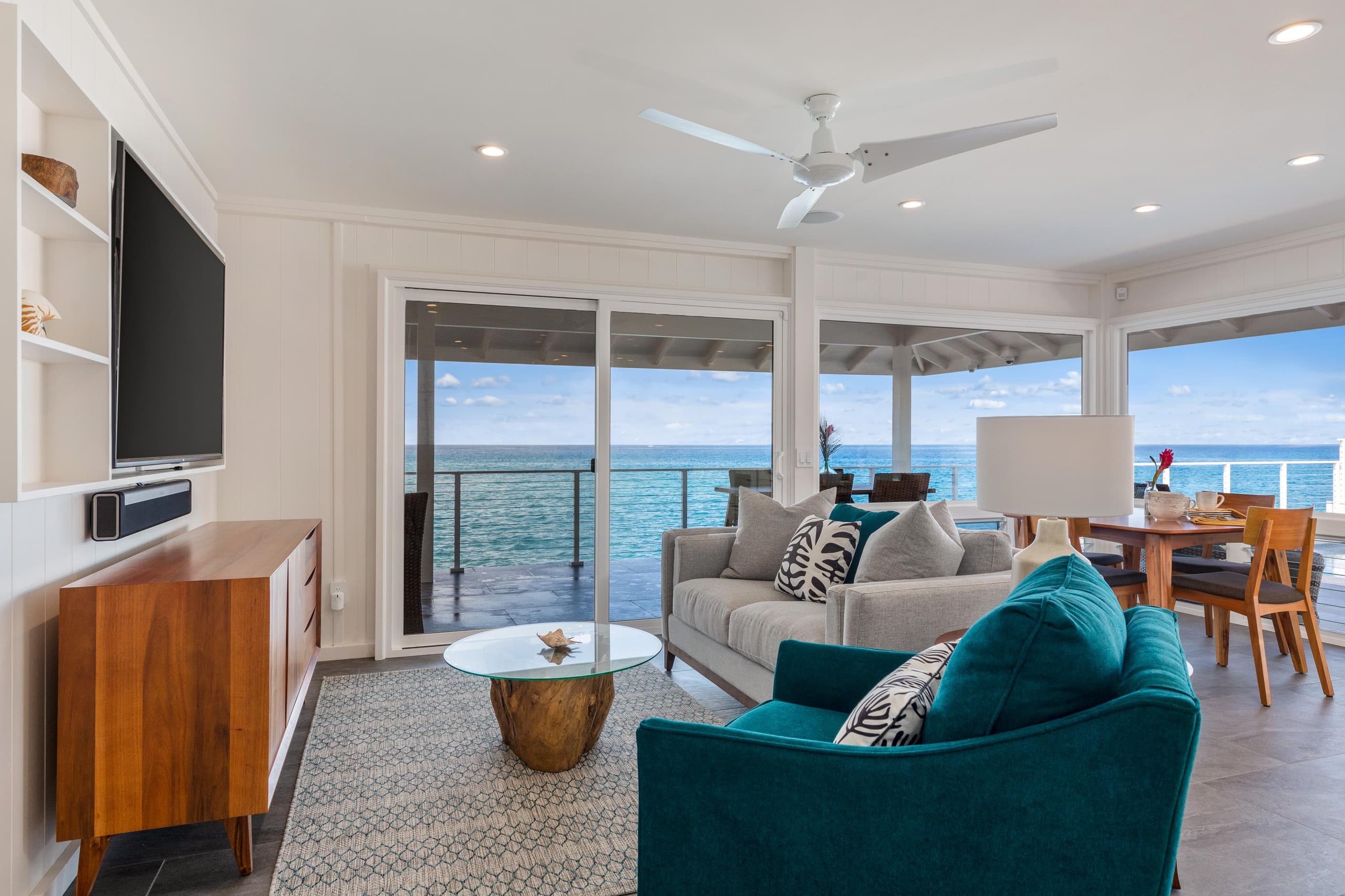 Home in Kailua-Kona · ★4.94 · 2 bedrooms · 2 beds · 2 baths - Image 10