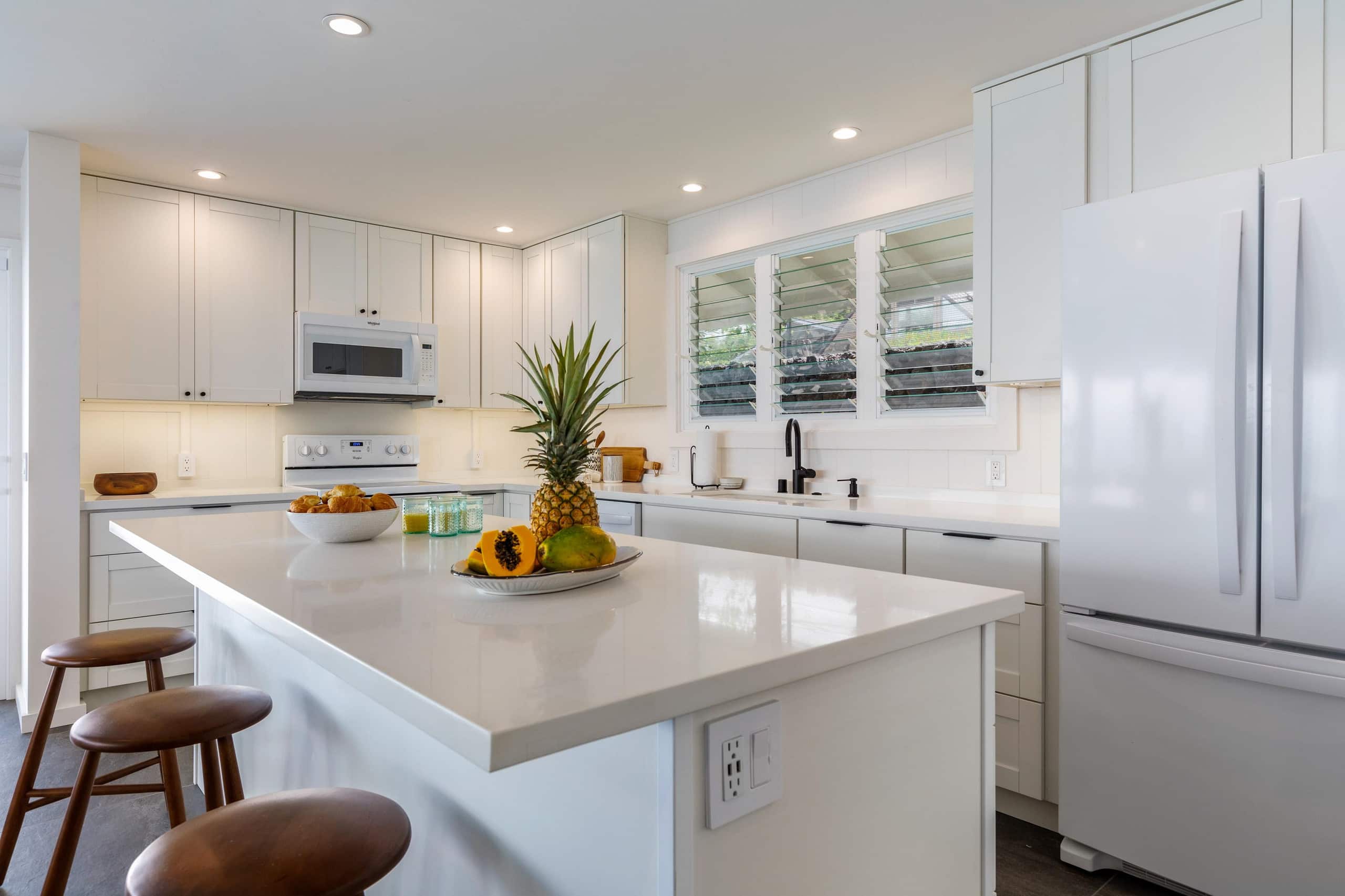 Home in Kailua-Kona · ★4.94 · 2 bedrooms · 2 beds · 2 baths - Image 11