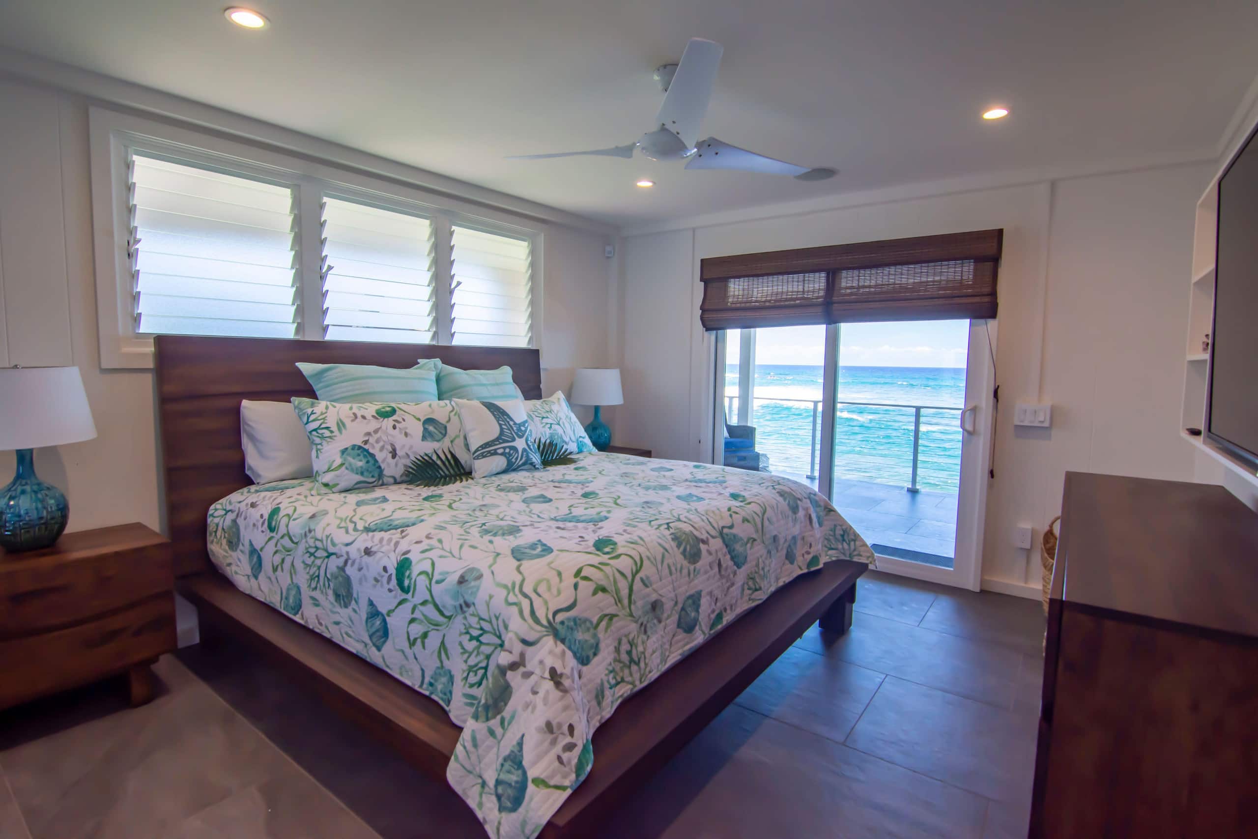 Home in Kailua-Kona · ★4.94 · 2 bedrooms · 2 beds · 2 baths - Image 13