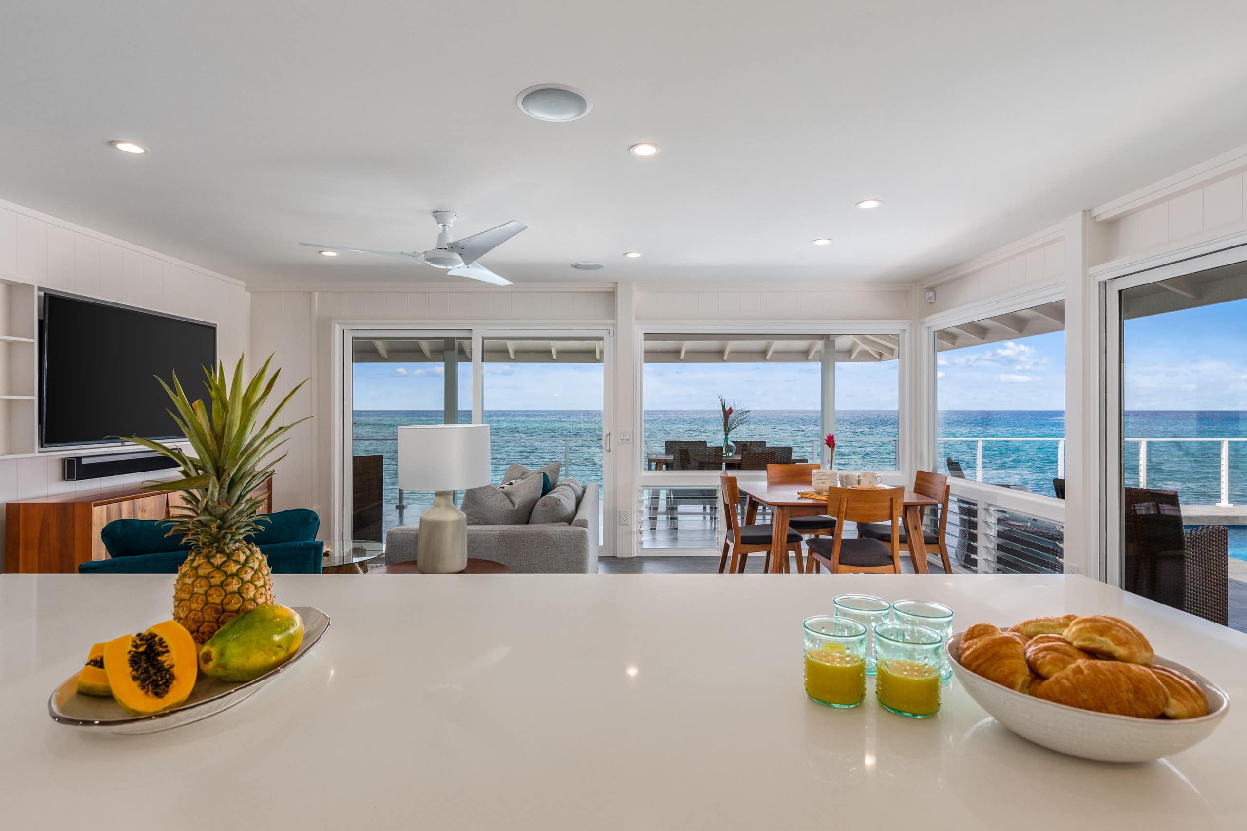 Home in Kailua-Kona · ★4.94 · 2 bedrooms · 2 beds · 2 baths - Image 12