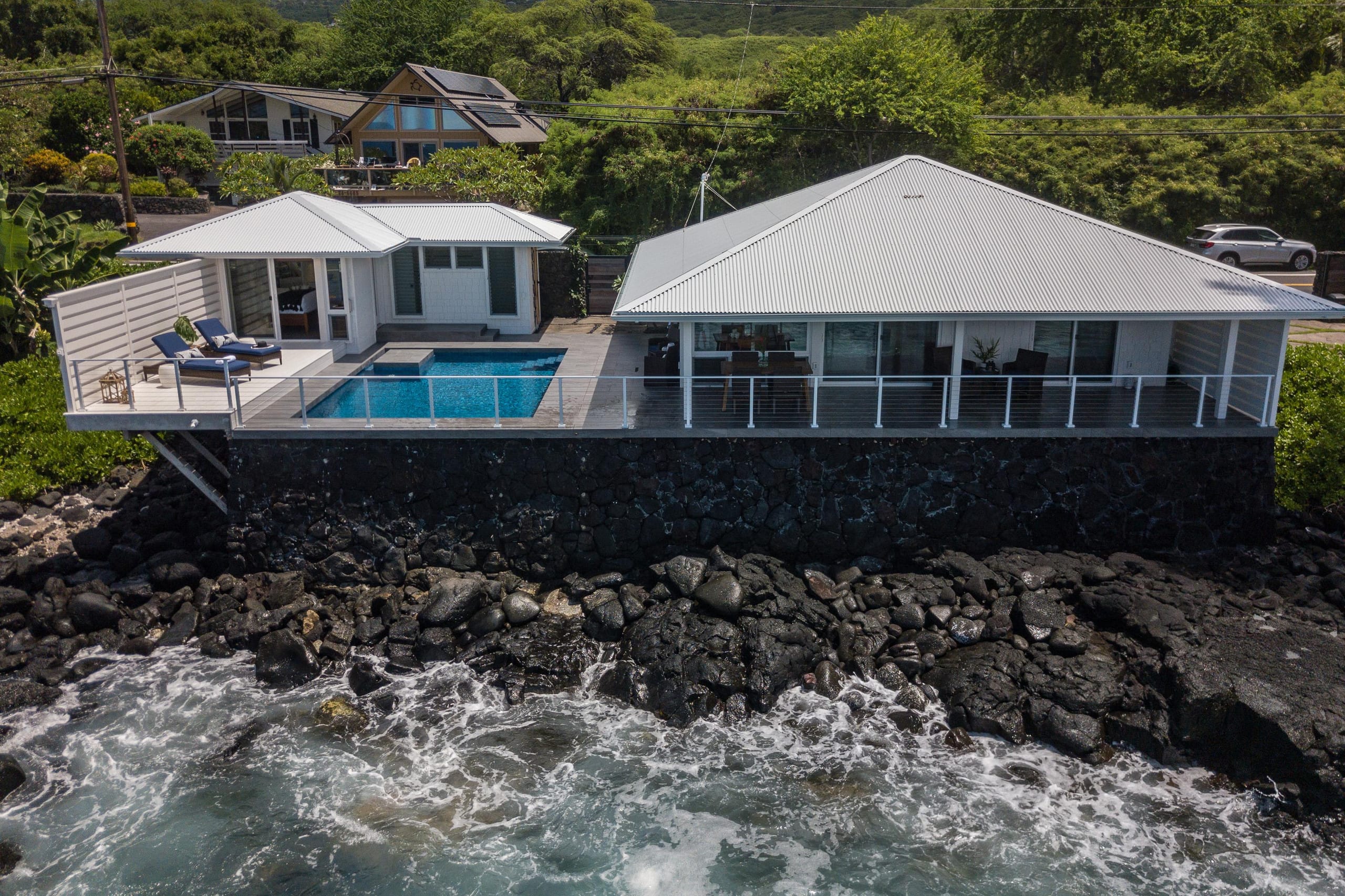Home in Kailua-Kona · ★4.94 · 2 bedrooms · 2 beds · 2 baths - Image 4