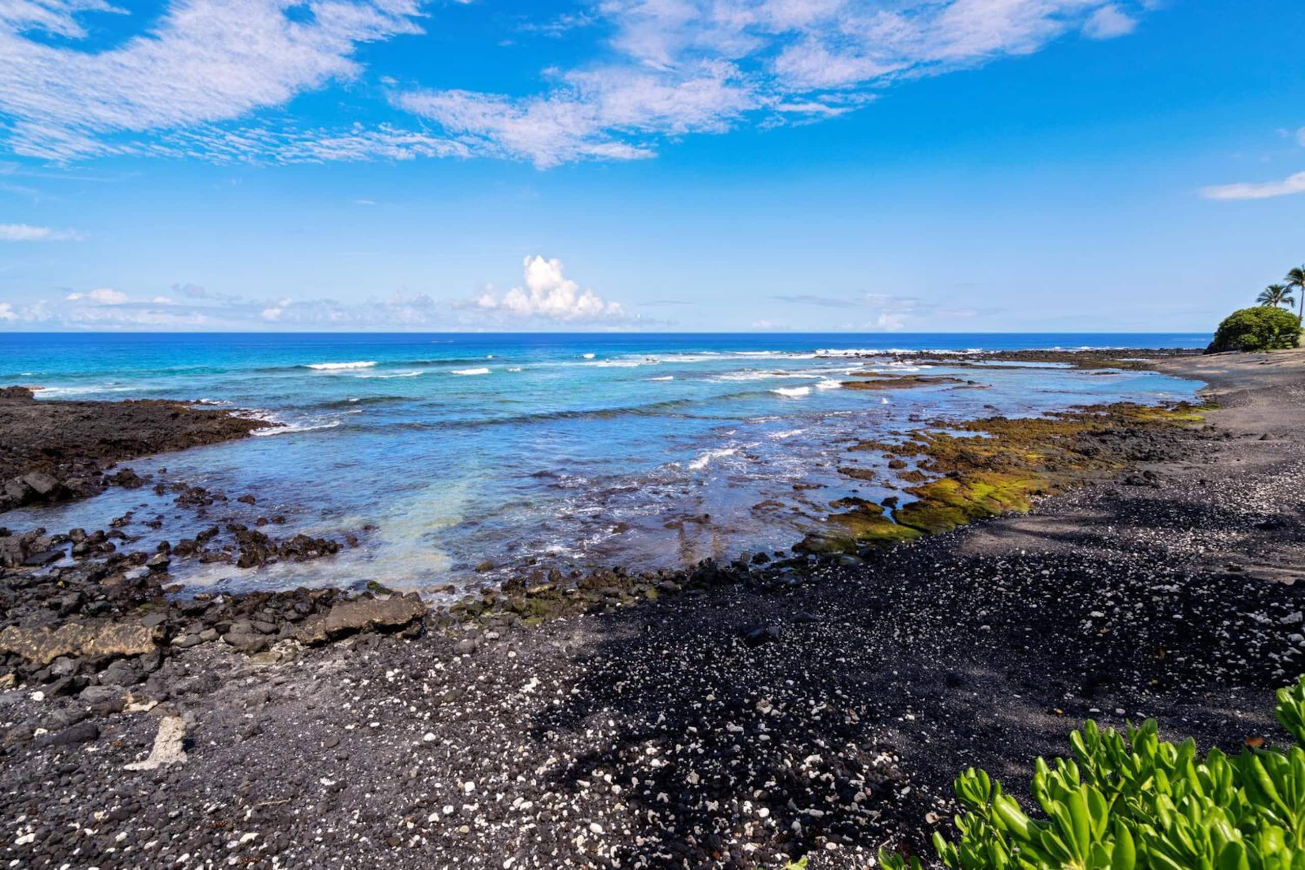 Condo in Kailua-Kona · ★4.56 · 2 bedrooms · 2 beds · 2 baths - Image 52