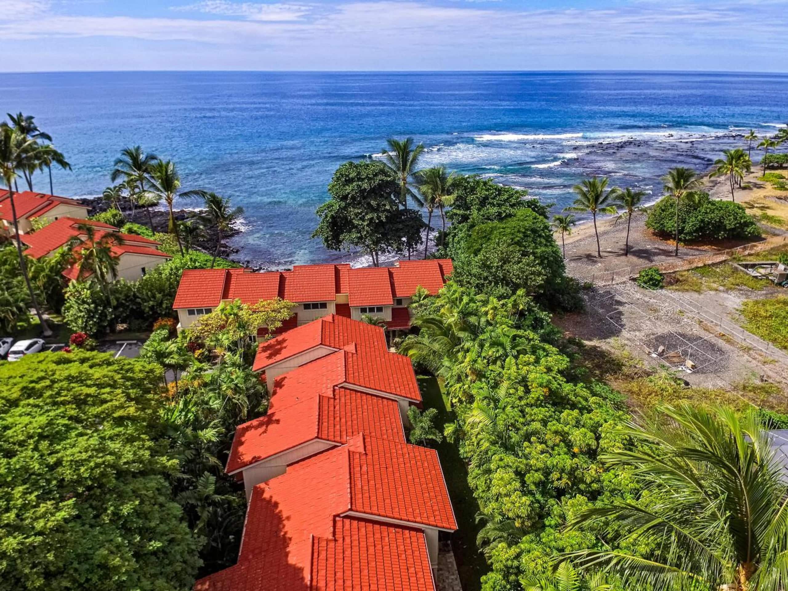 Condo in Kailua-Kona · ★4.56 · 2 bedrooms · 2 beds · 2 baths - Image 32