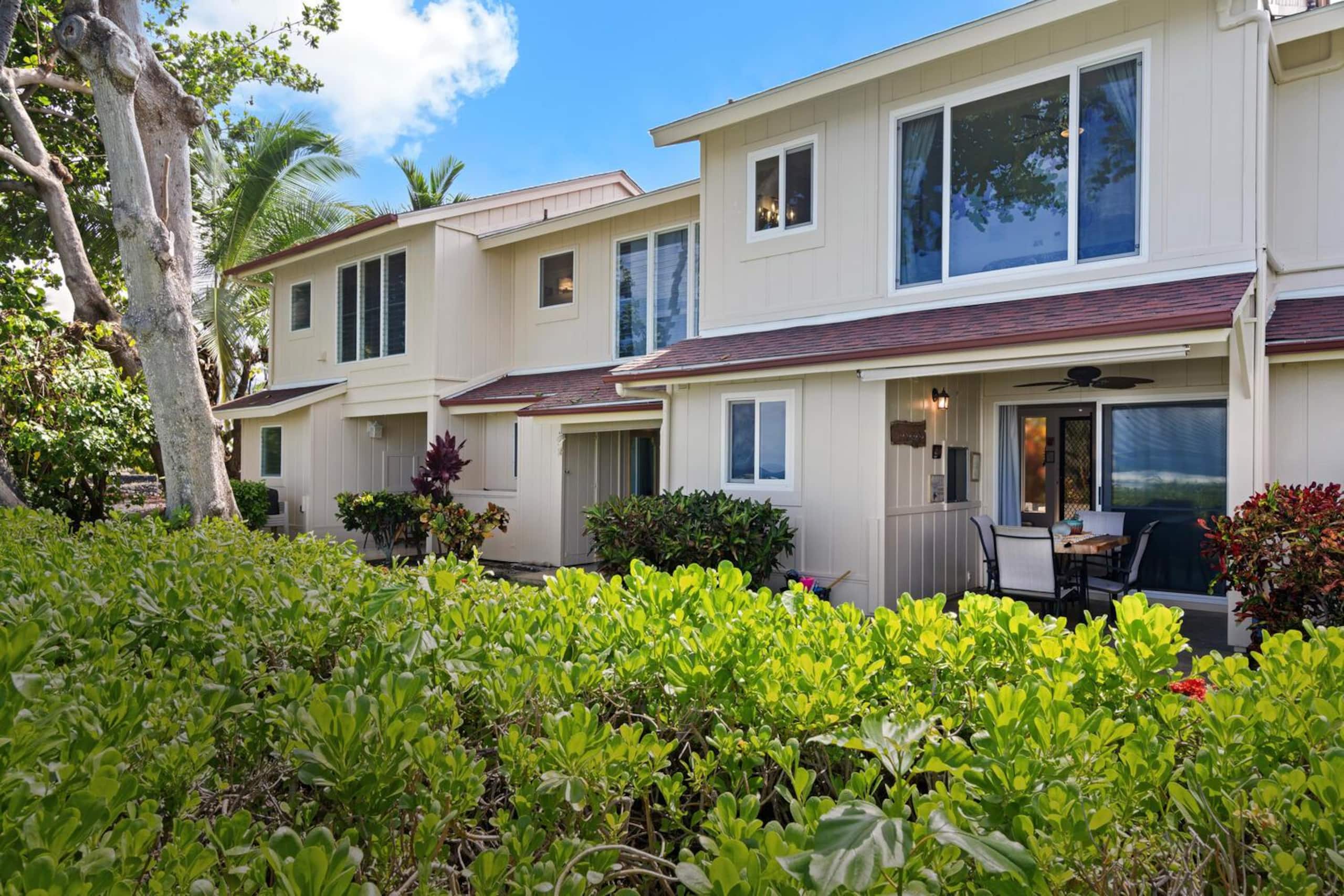 Condo in Kailua-Kona · ★4.56 · 2 bedrooms · 2 beds · 2 baths - Image 30