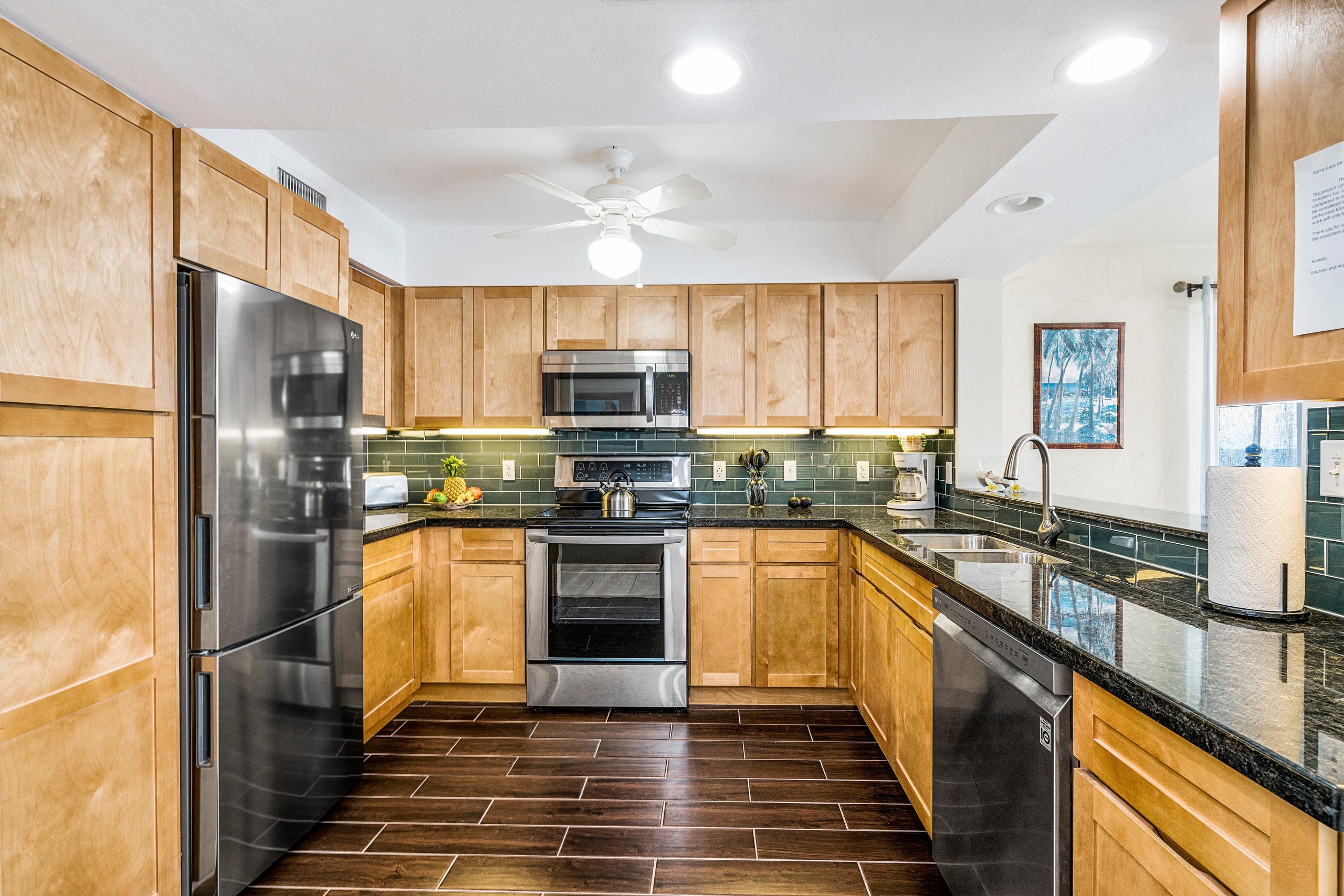 Condo in Kailua-Kona · ★4.68 · 2 bedrooms · 4 beds · 2 baths - Image 13