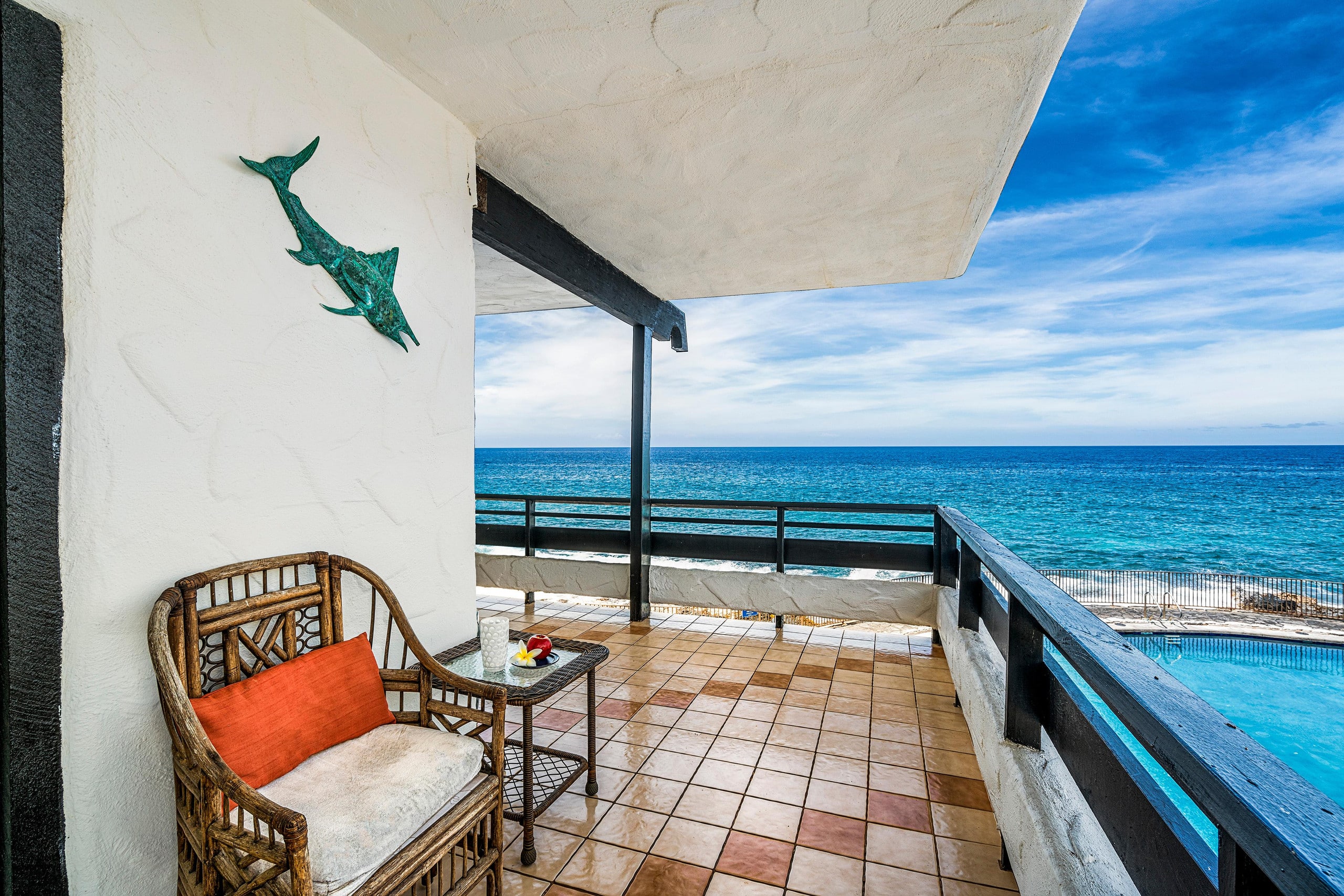 Condo in Kailua-Kona · ★4.68 · 2 bedrooms · 4 beds · 2 baths - Image 10
