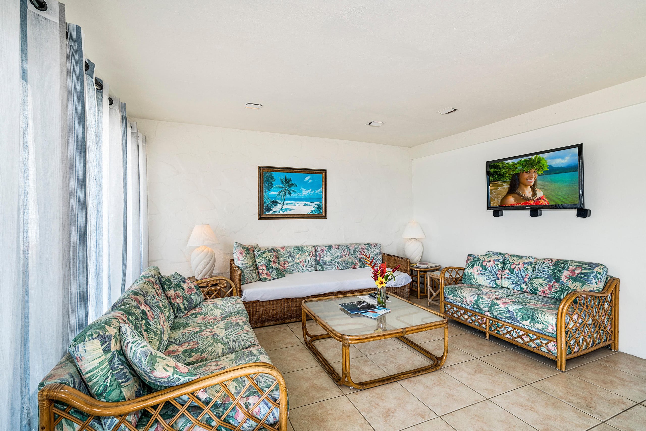 Condo in Kailua-Kona · ★4.68 · 2 bedrooms · 4 beds · 2 baths - Image 9
