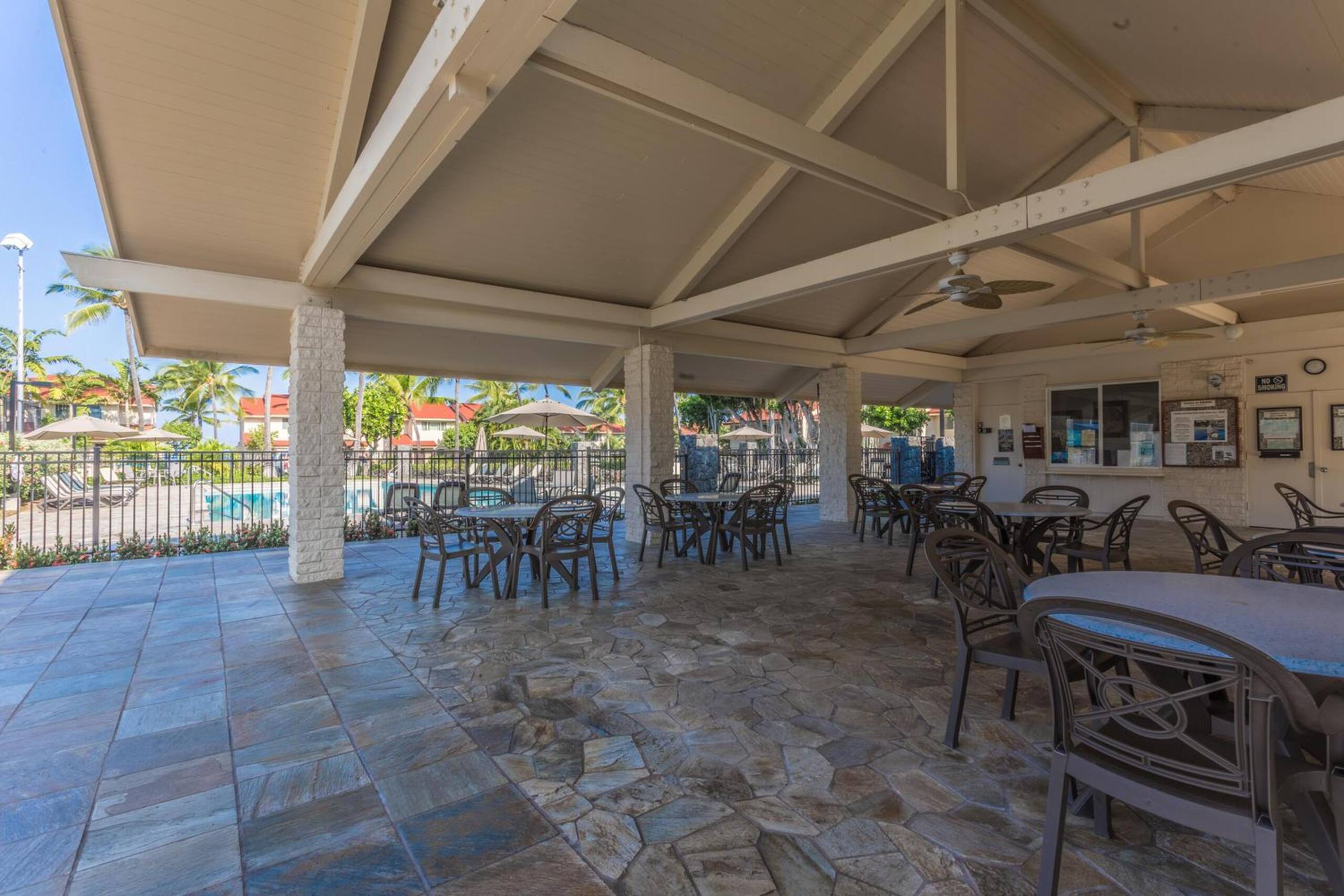 Condo in Kailua-Kona · ★4.89 · 2 bedrooms · 3 beds · 2 baths - Image 34