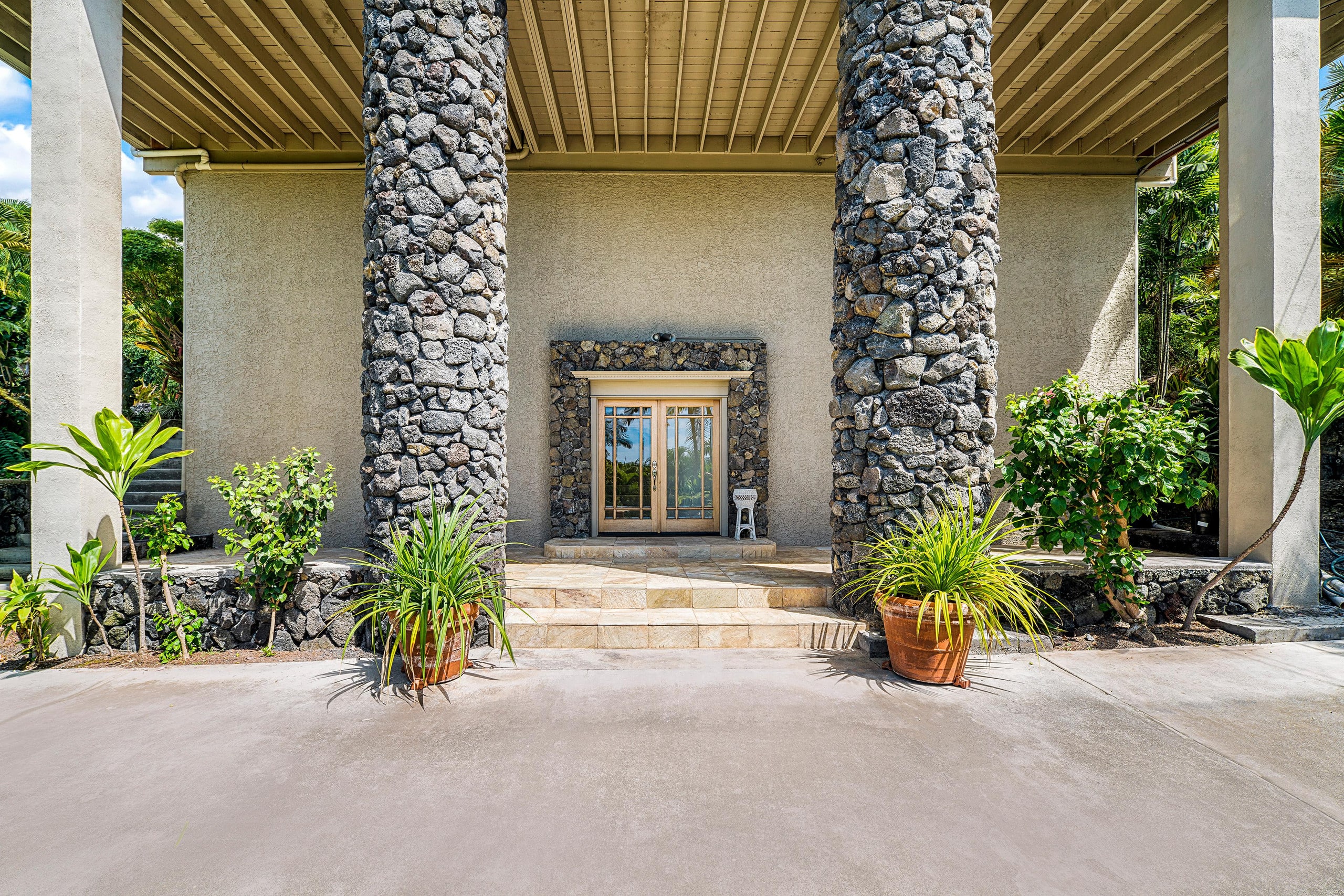 Home in Kailua-Kona · ★4.5 · 3 bedrooms · 4 beds · 2 baths - Image 6