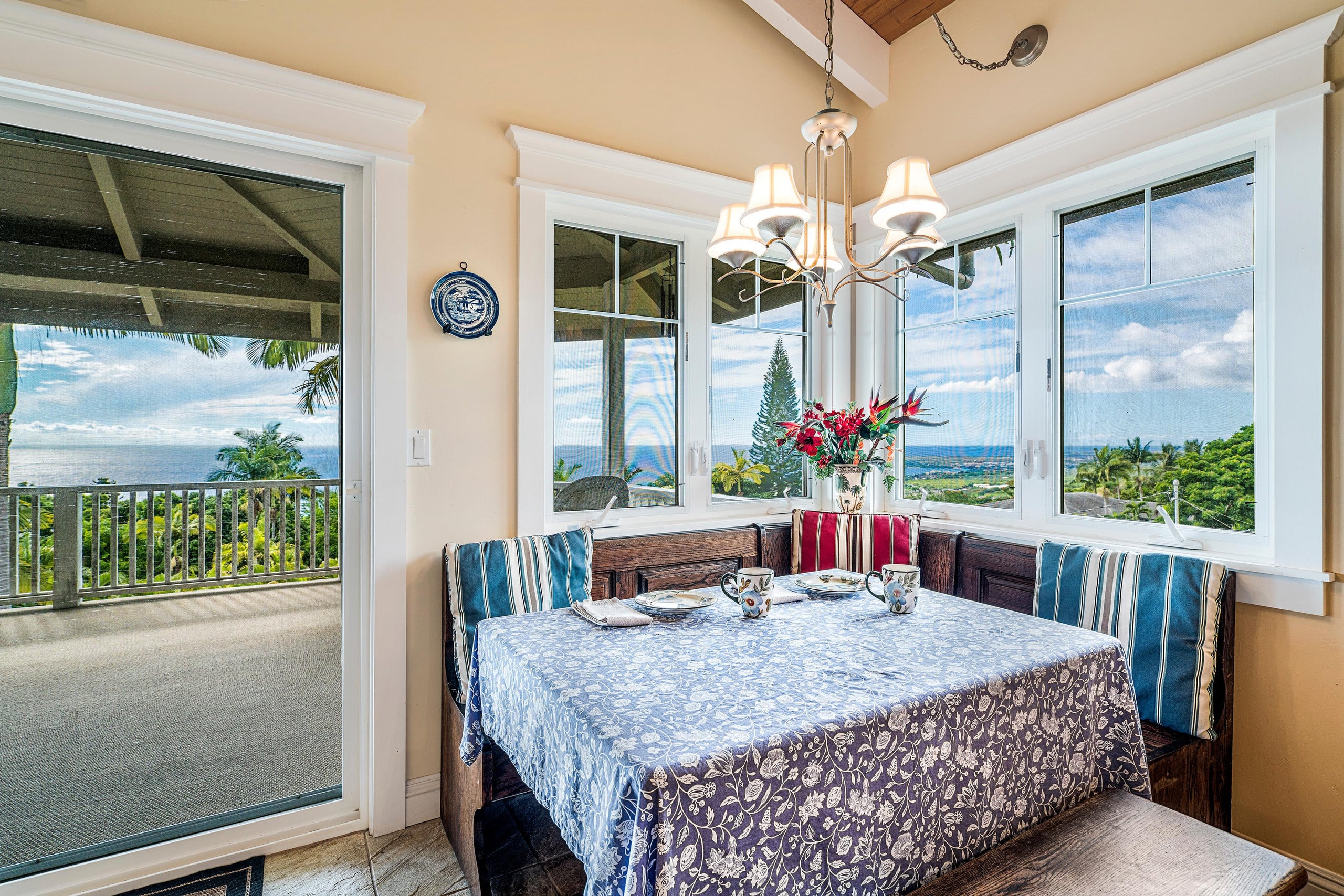 Home in Kailua-Kona · ★4.5 · 3 bedrooms · 4 beds · 2 baths - Image 23