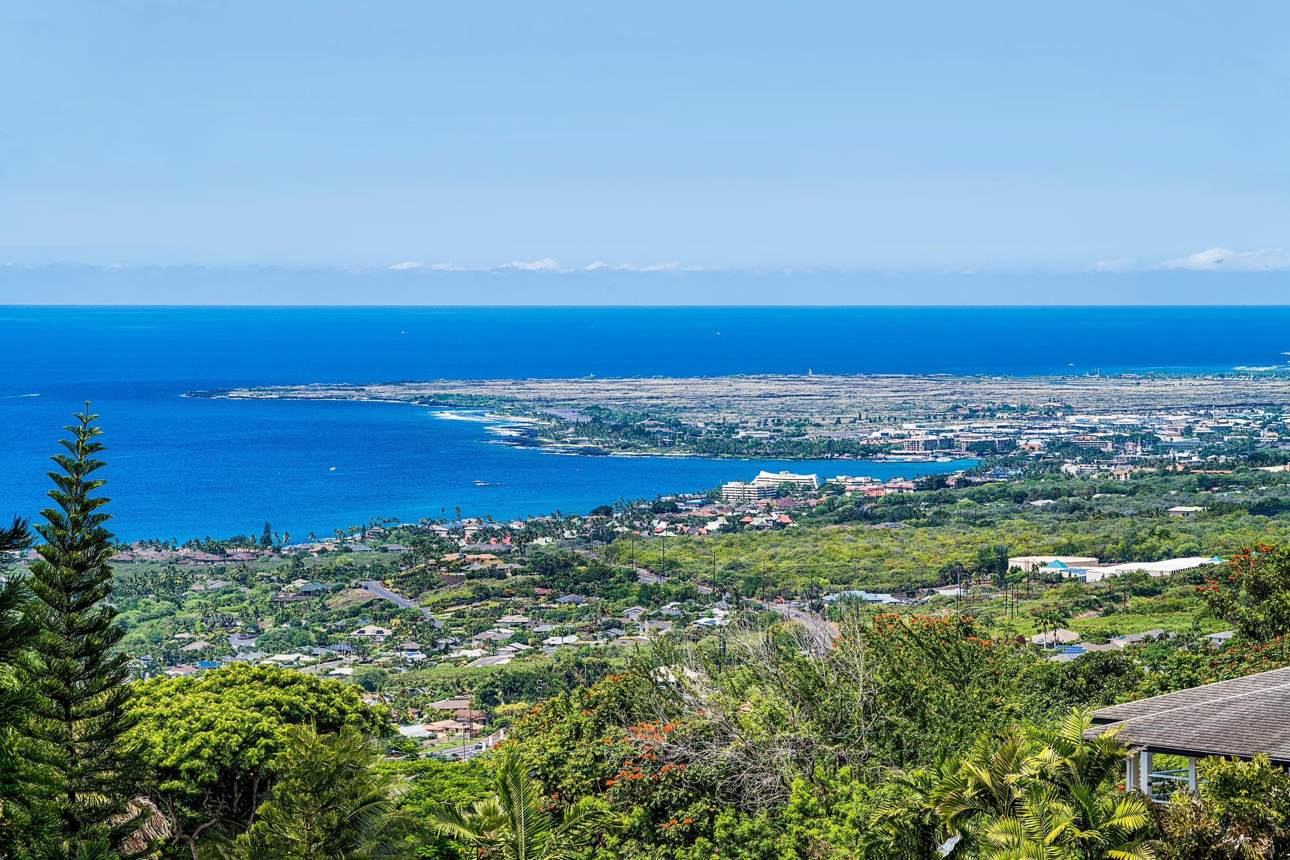 Home in Kailua-Kona · ★4.5 · 3 bedrooms · 4 beds · 2 baths - Image 19