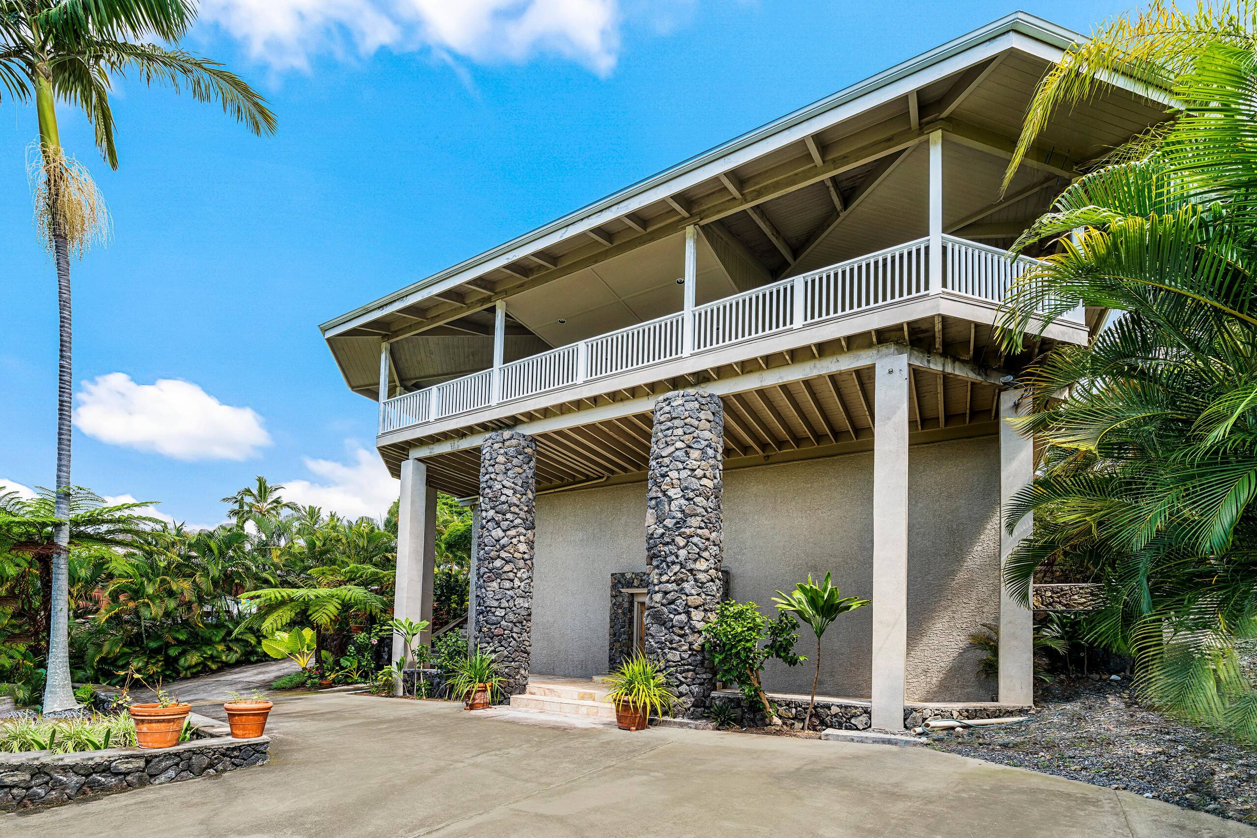 Home in Kailua-Kona · ★4.5 · 3 bedrooms · 4 beds · 2 baths - Image 5