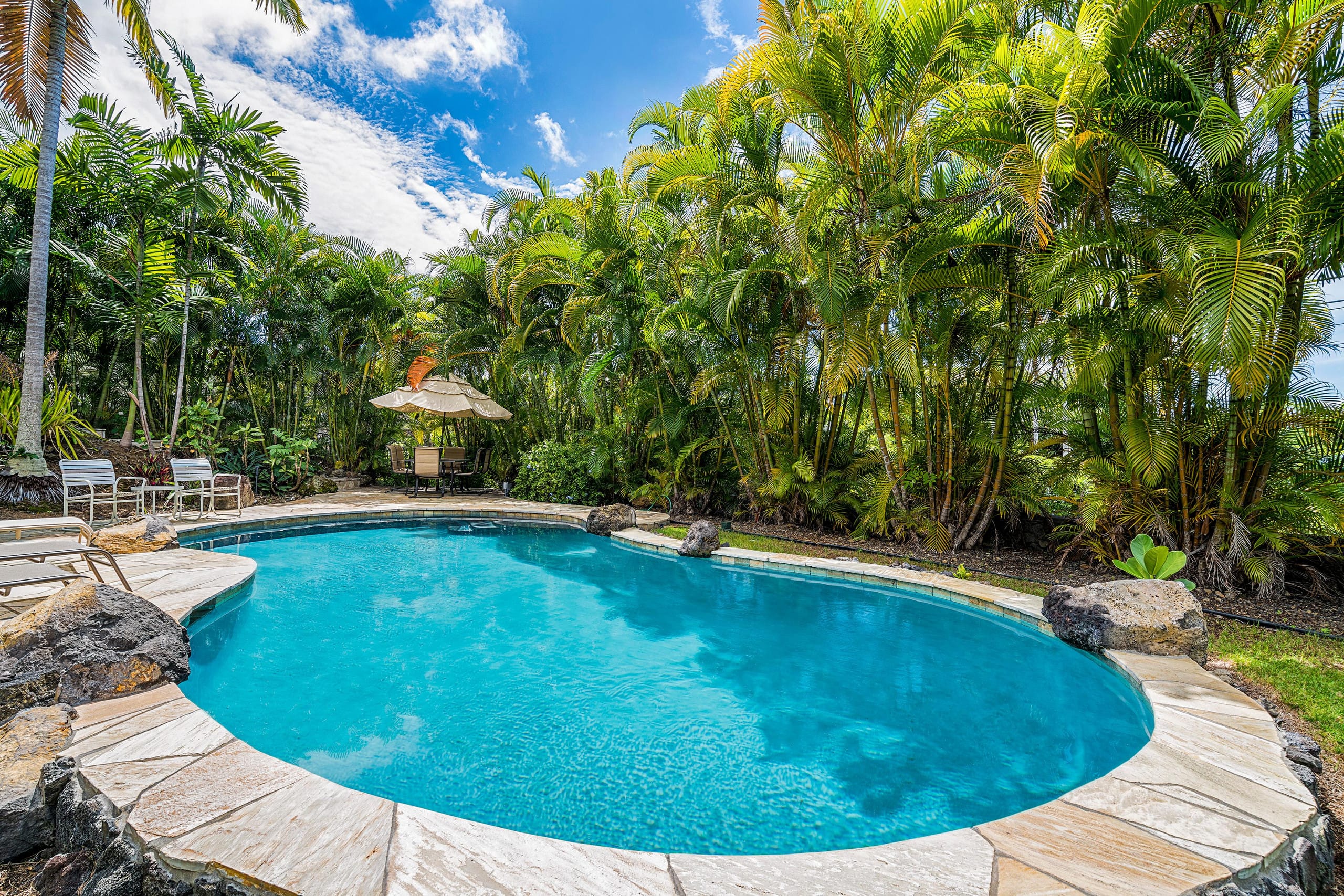 Home in Kailua-Kona · ★4.5 · 3 bedrooms · 4 beds · 2 baths - Image 4