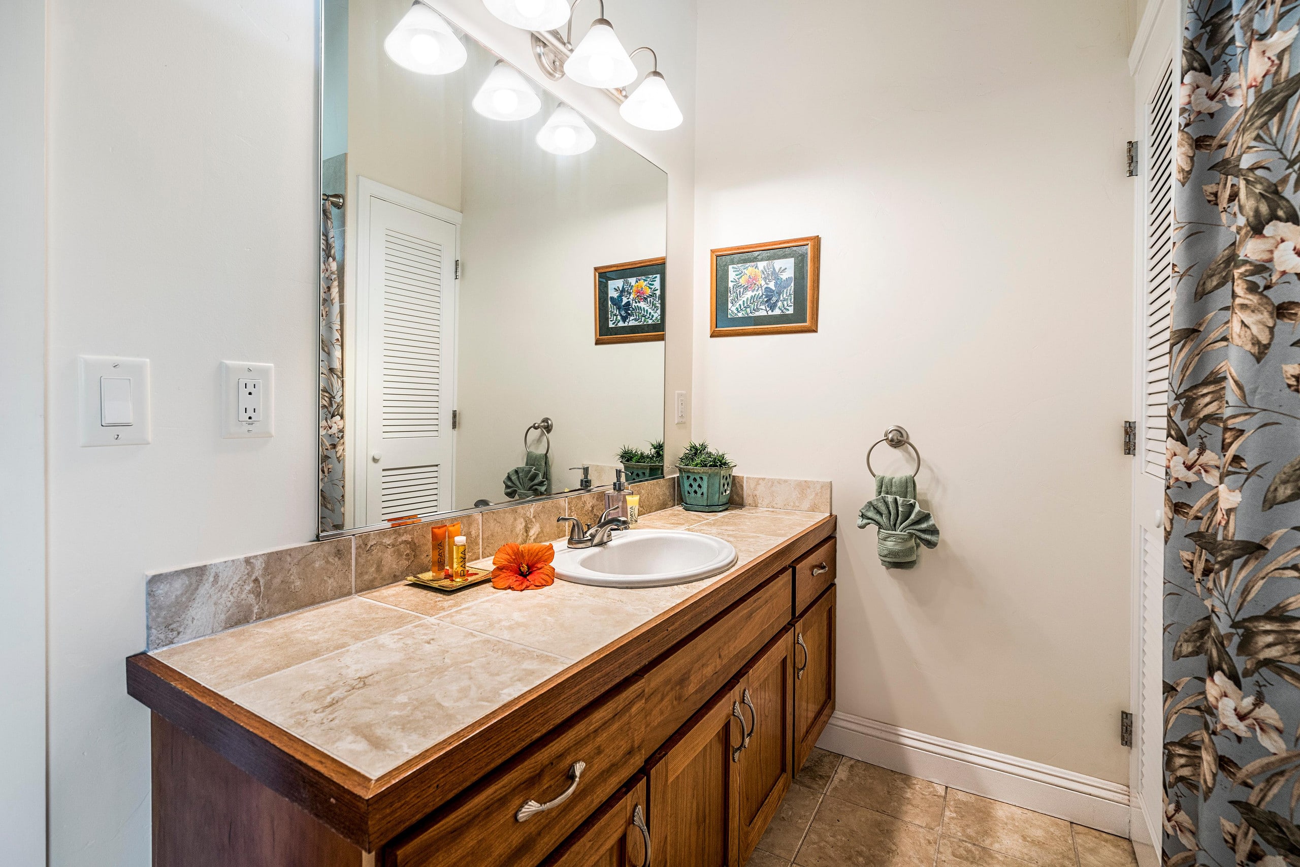 Home in Kailua-Kona · ★4.5 · 3 bedrooms · 4 beds · 2 baths - Image 25