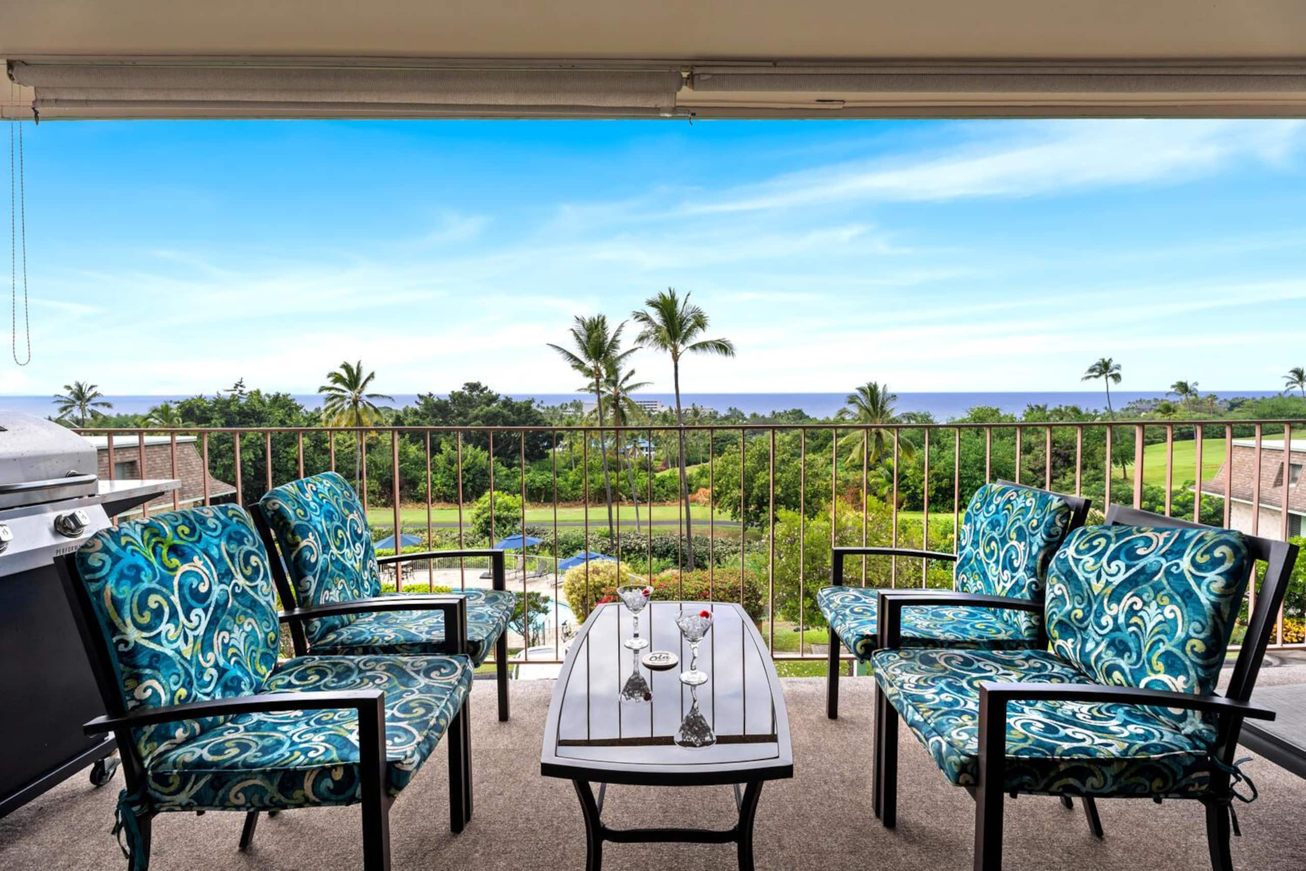 Condo in Kailua-Kona · ★4.76 · 1 bedroom · 2 beds · 2 private baths - Image 1