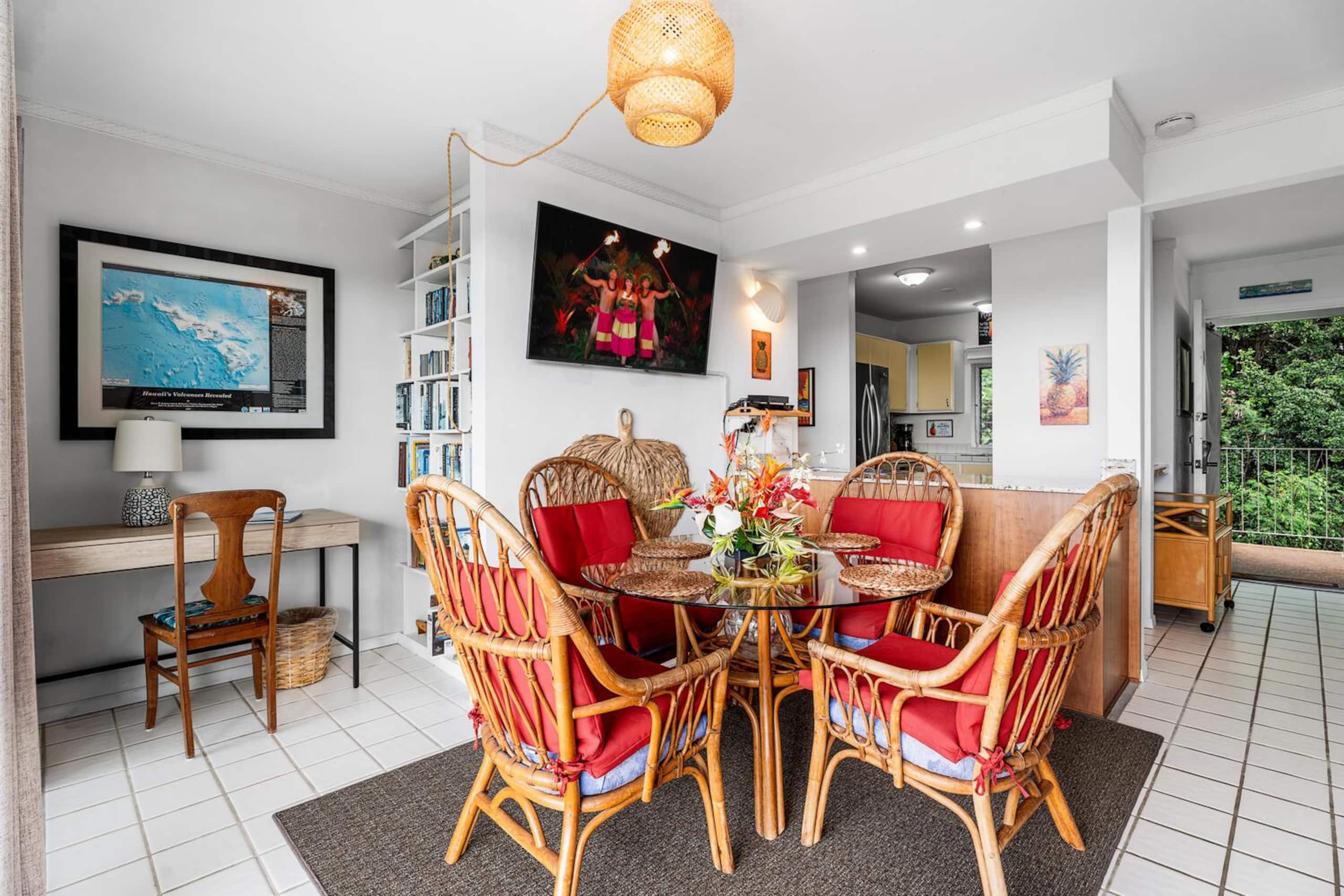Condo in Kailua-Kona · ★4.76 · 1 bedroom · 2 beds · 2 private baths - Image 23