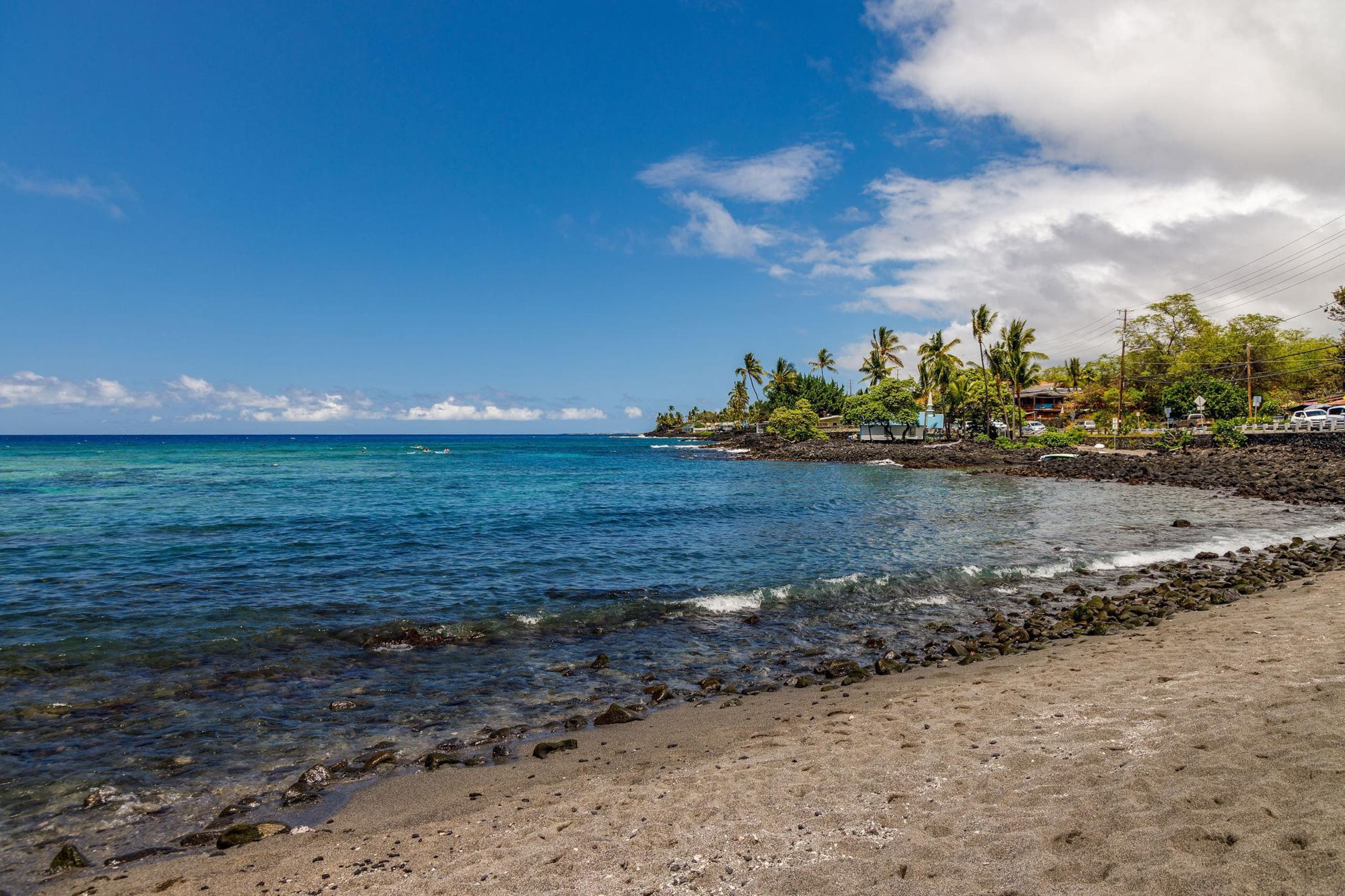 Condo in Kailua-Kona · ★4.81 · 2 bedrooms · 4 beds · 2 private baths - Image 28