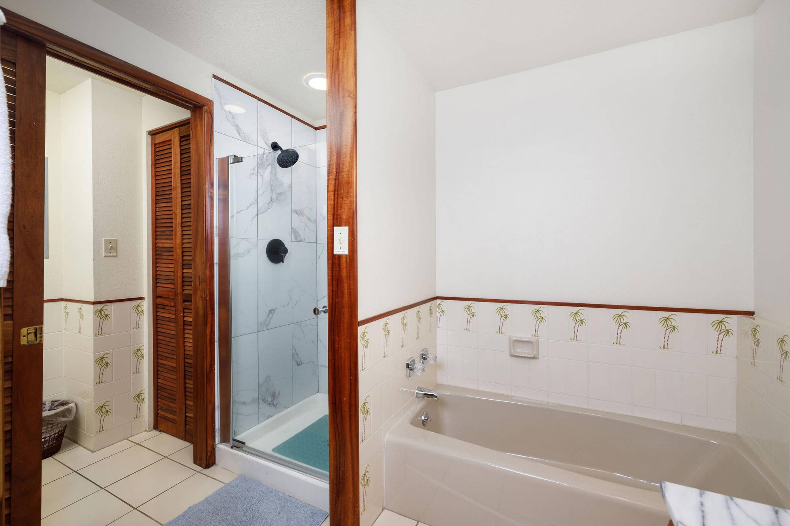 Condo in Kailua-Kona · ★4.81 · 2 bedrooms · 4 beds · 2 private baths - Image 15