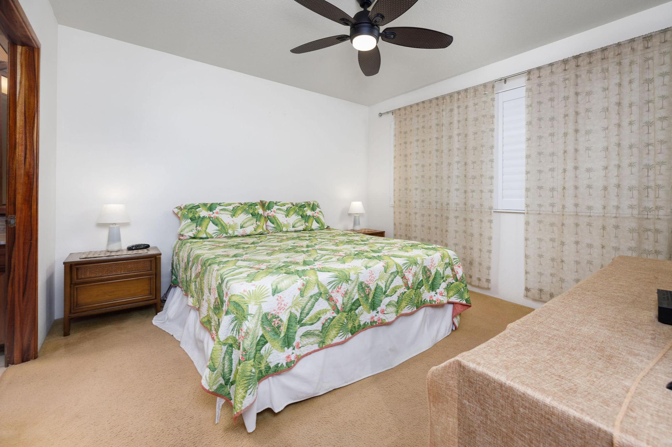 Condo in Kailua-Kona · ★4.81 · 2 bedrooms · 4 beds · 2 private baths - Image 12