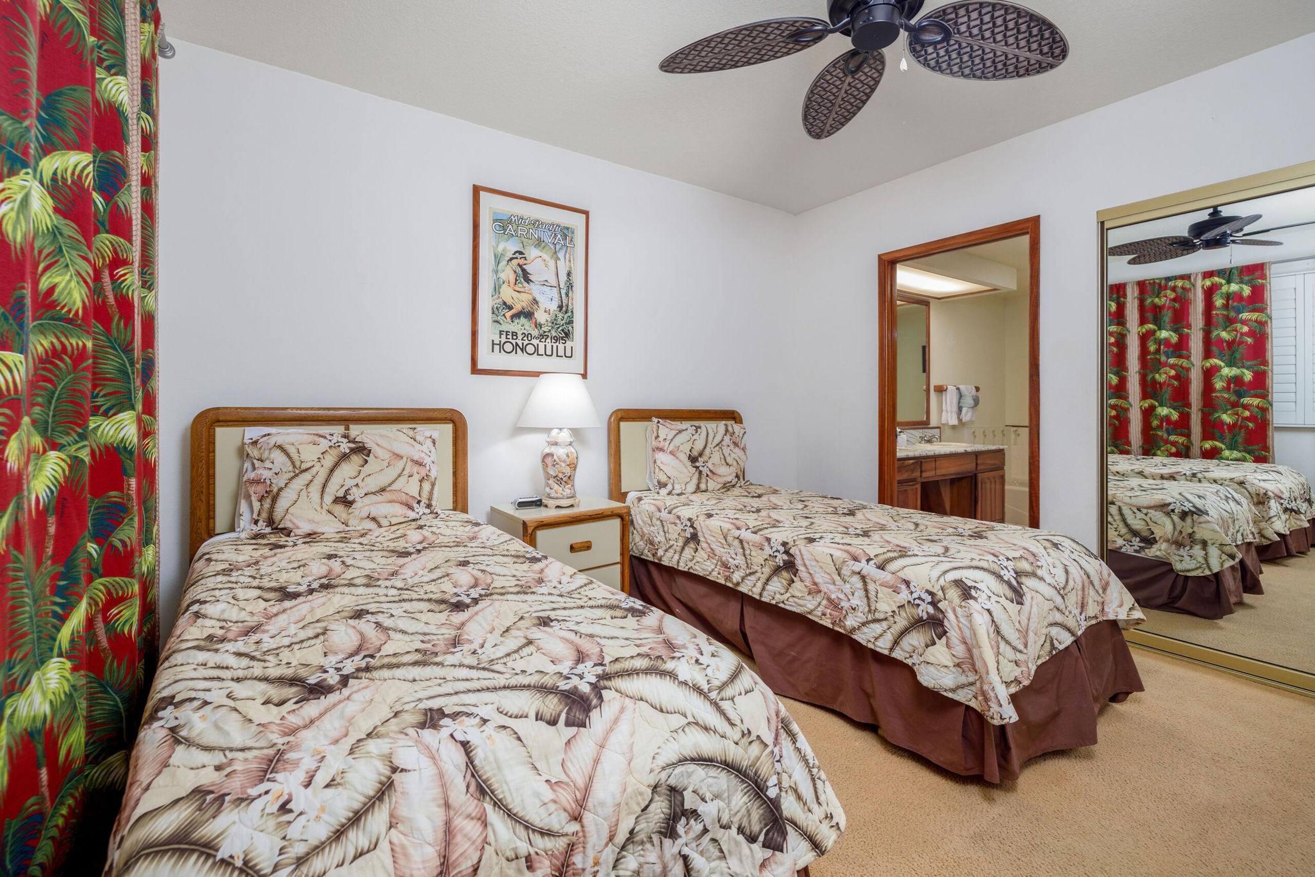 Condo in Kailua-Kona · ★4.81 · 2 bedrooms · 4 beds · 2 private baths - Image 18