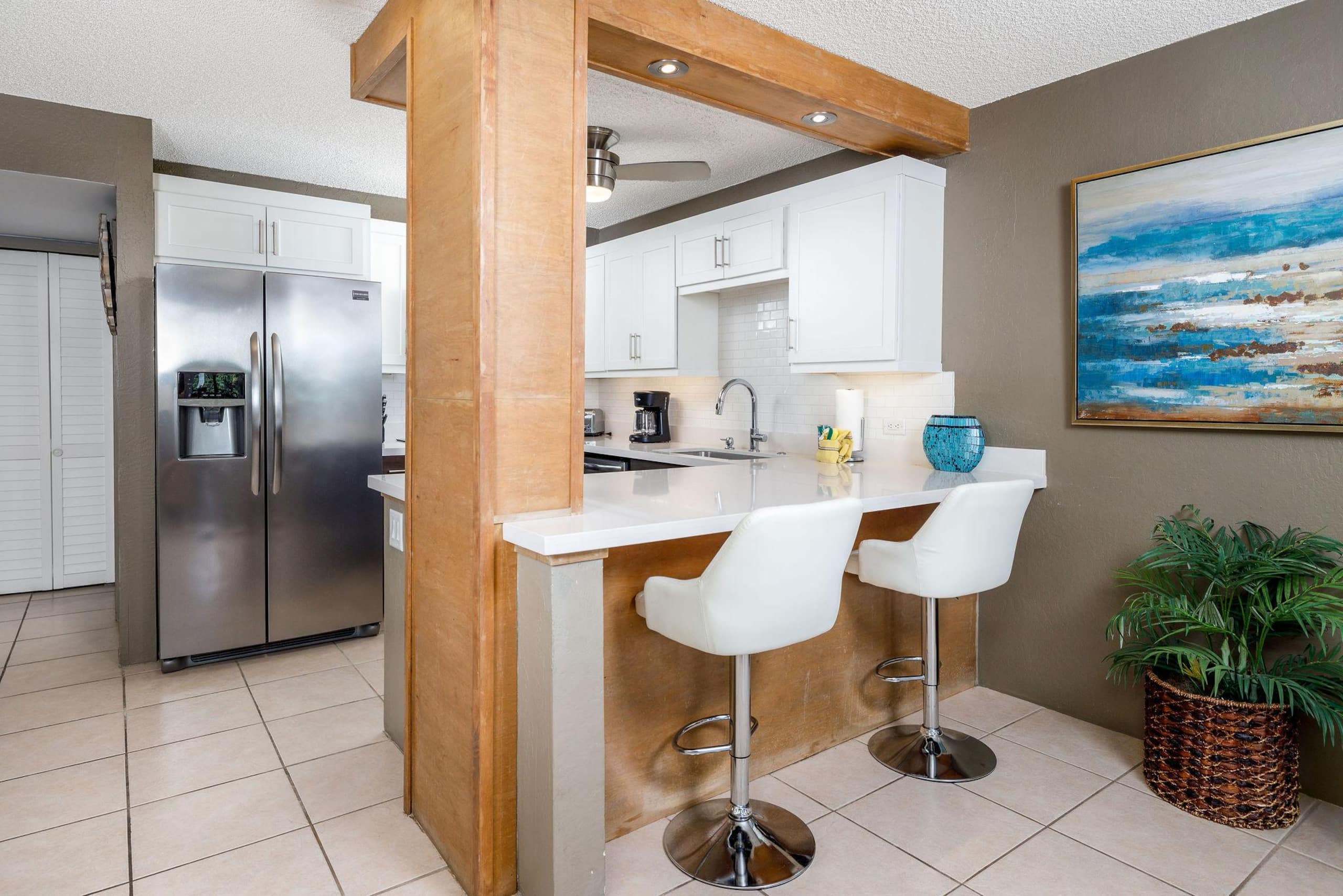 Condo in Kailua-Kona · ★4.59 · 2 bedrooms · 4 beds · 3 baths - Image 12