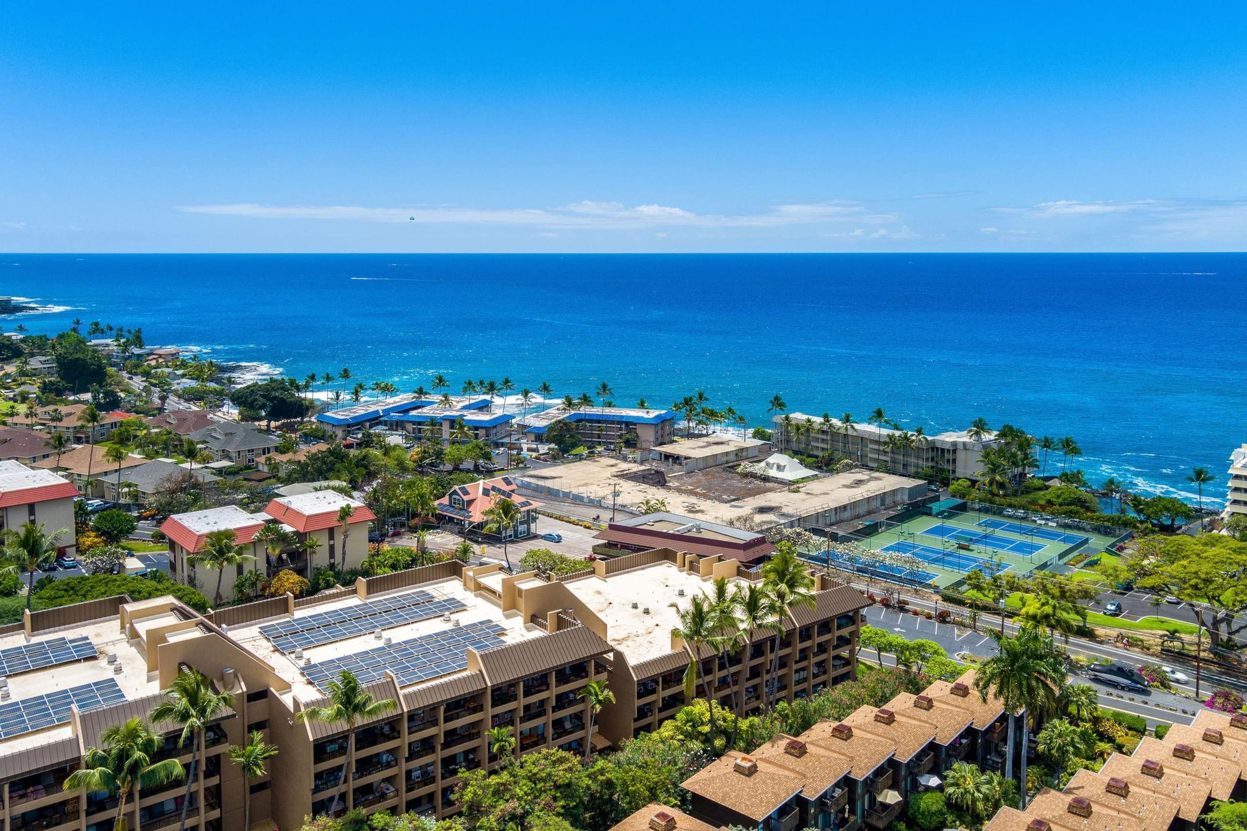 Condo in Kailua-Kona · ★4.59 · 2 bedrooms · 4 beds · 3 baths - Image 33