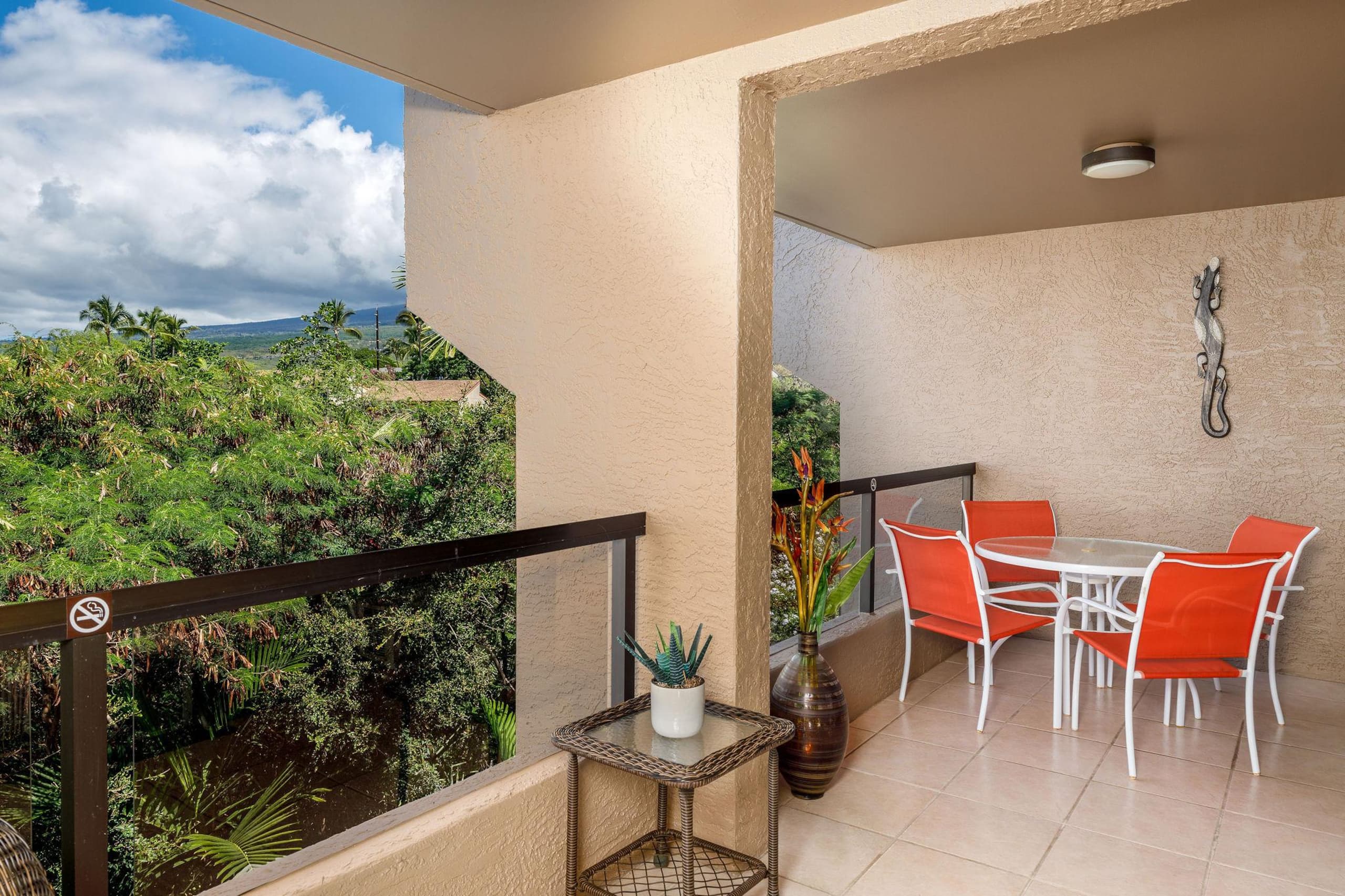 Condo in Kailua-Kona · ★4.59 · 2 bedrooms · 4 beds · 3 baths - Image 25