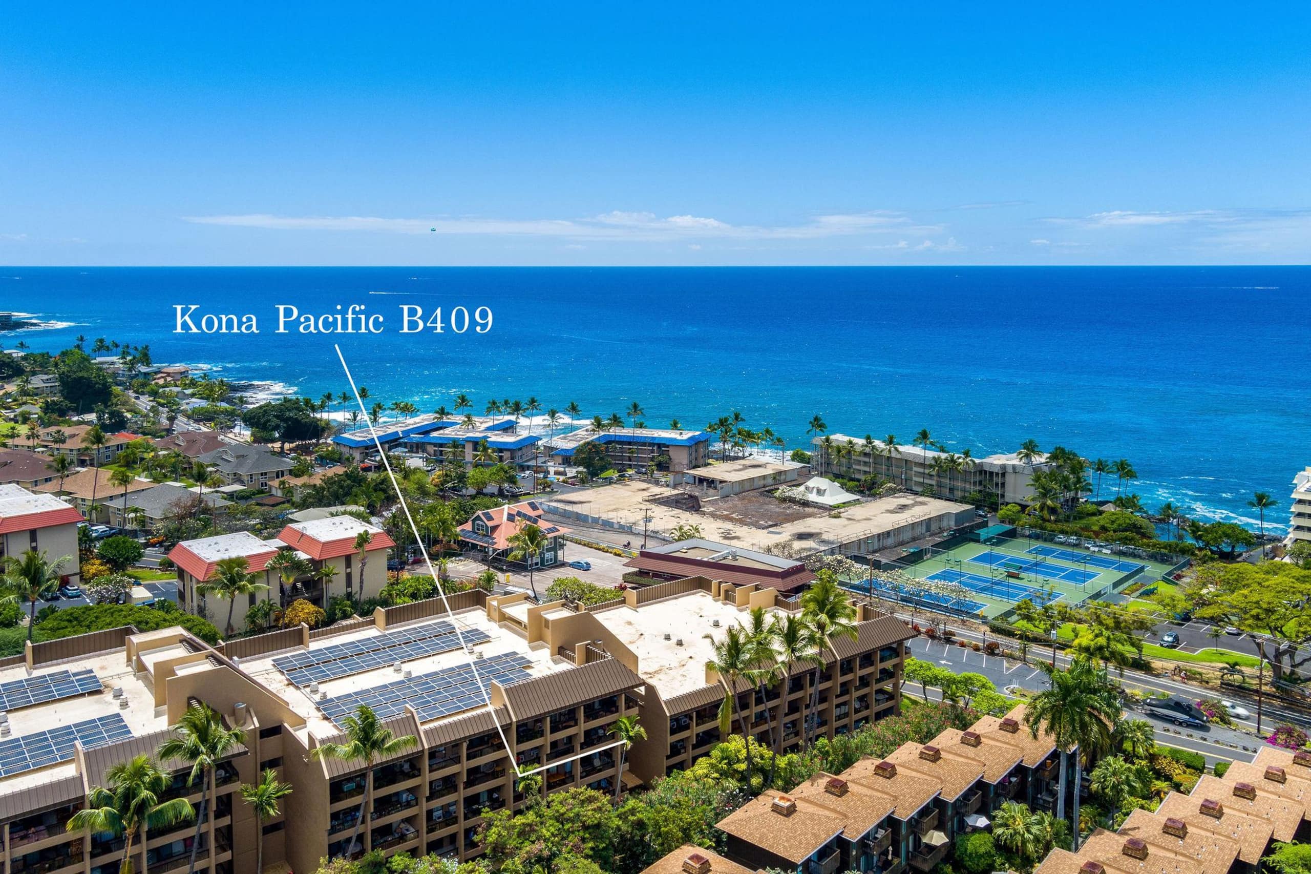 Condo in Kailua-Kona · ★4.59 · 2 bedrooms · 4 beds · 3 baths - Image 4