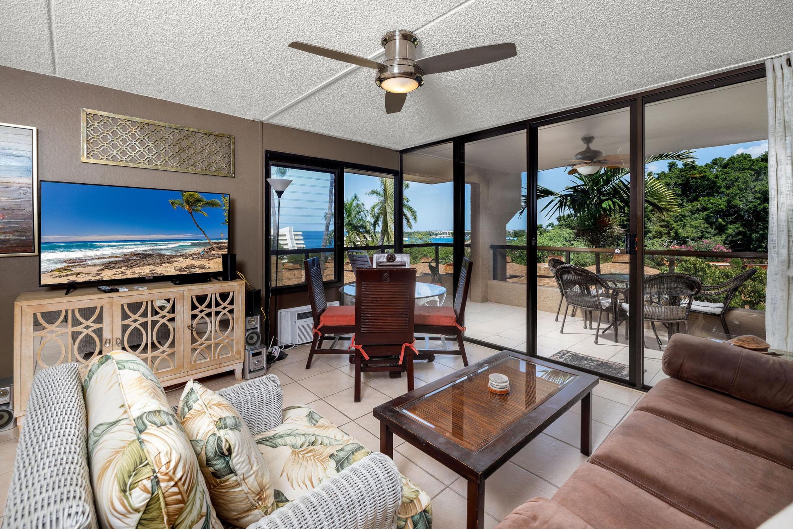 Condo in Kailua-Kona · ★4.59 · 2 bedrooms · 4 beds · 3 baths - Image 1