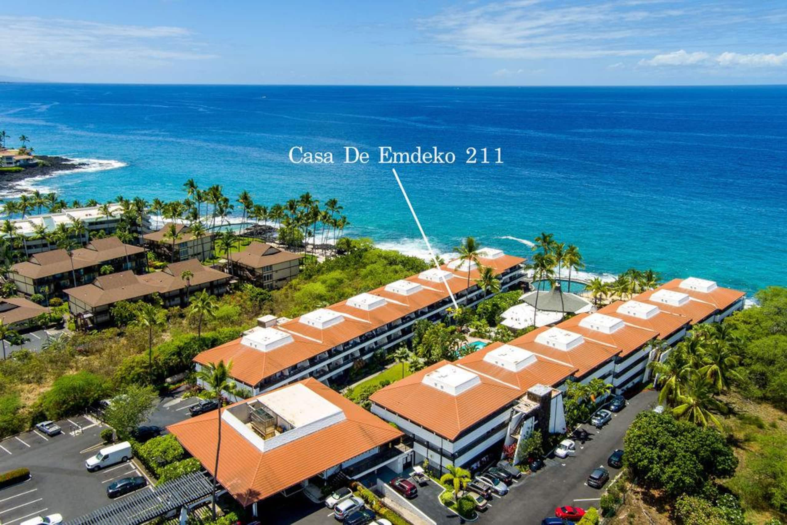 Condo in Kailua-Kona · ★4.94 · 2 bedrooms · 2 beds · 2 baths - Image 31