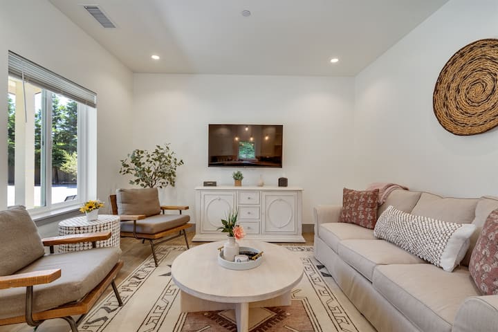 Chata Obývačka + manželská posteľ Queen Sleeper