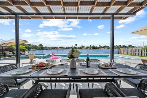 Successful Airbnb property: Miami Lakefront 5BR | Heated Pool | Sleeps 14 in Ojus