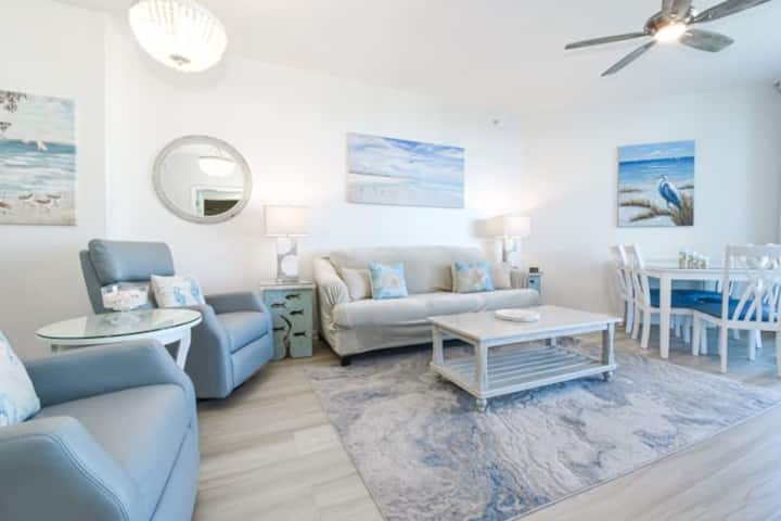 Renovated Condo W/ Resort Views By Compass Resorts - Destin