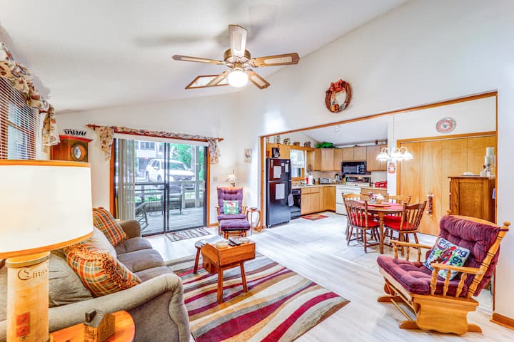 Lake & Pool Access! Outdoorsy Getaway In Newland - Linville, NC