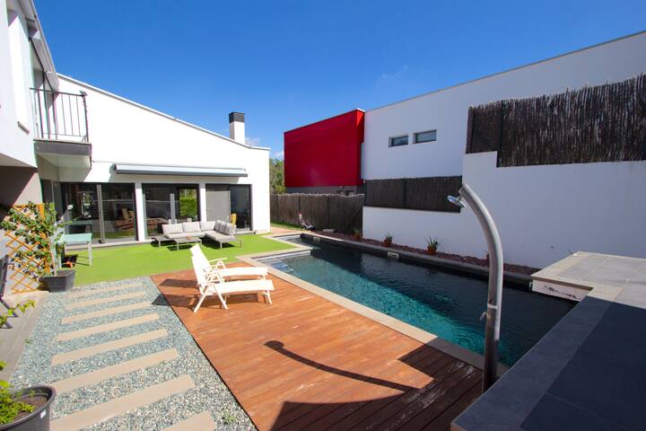 Super Modern Magnificence Costa Brava! gallery image 3