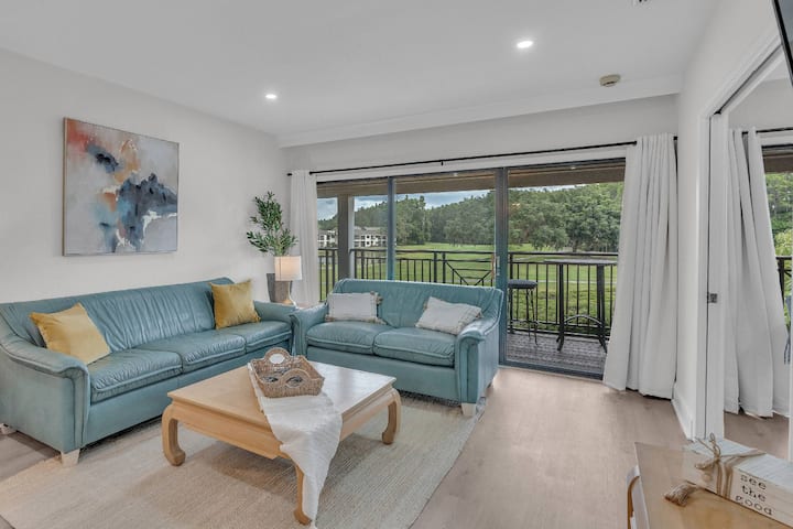 Golf & Tennis Condo | Saddlebrook | Patio Views - Wesley Chapel, FL