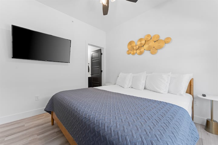 Sleep easy in lakeside comfort and timeless charm